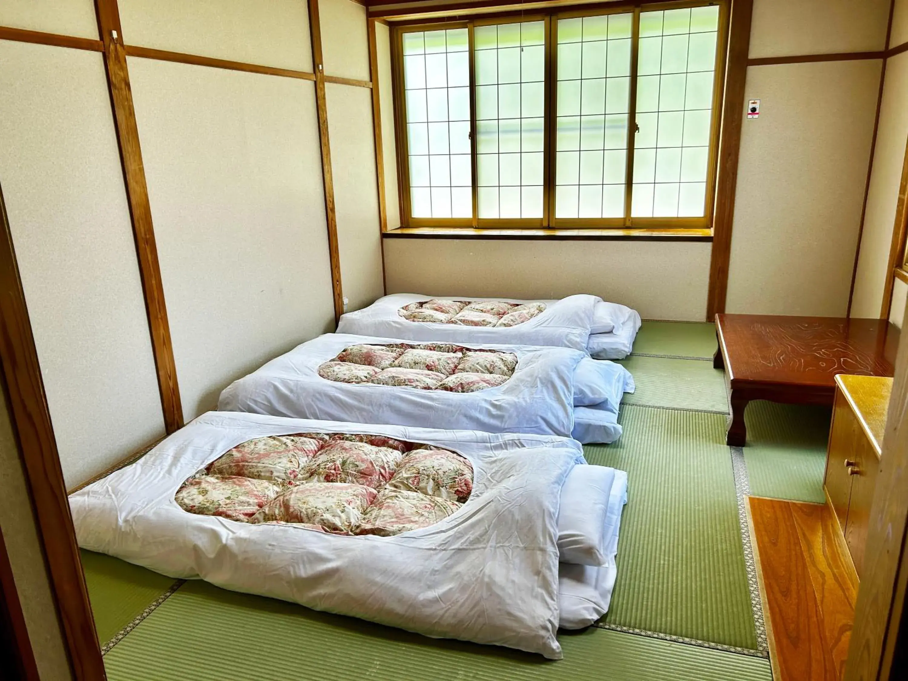 Bed in Hotel Mont Blanc Hakuba