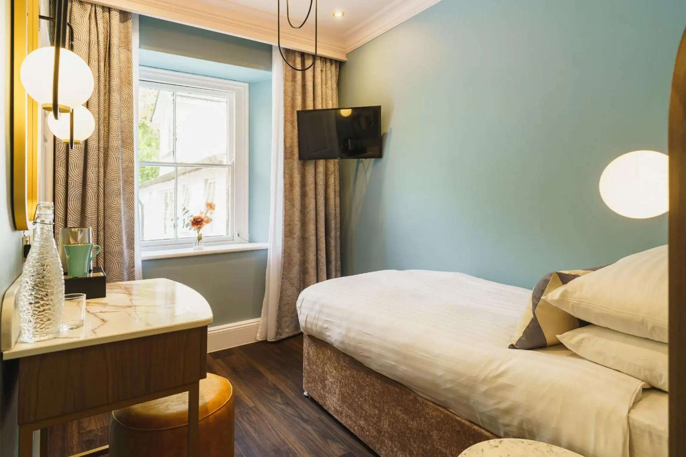 Bed in Grange Hotel Bed in Grange Hotel