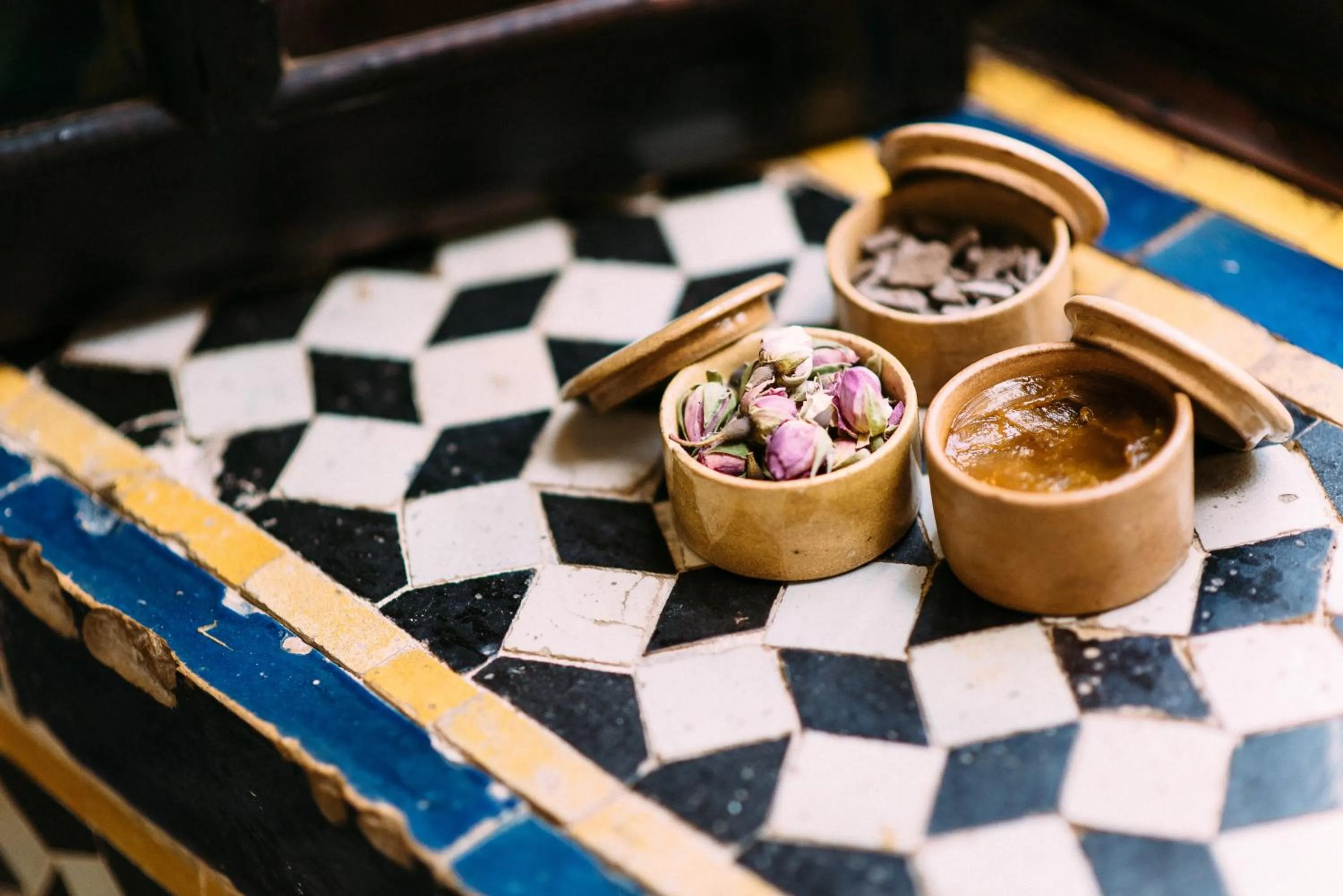 Bathroom in Riad Maison Bleue and Spa