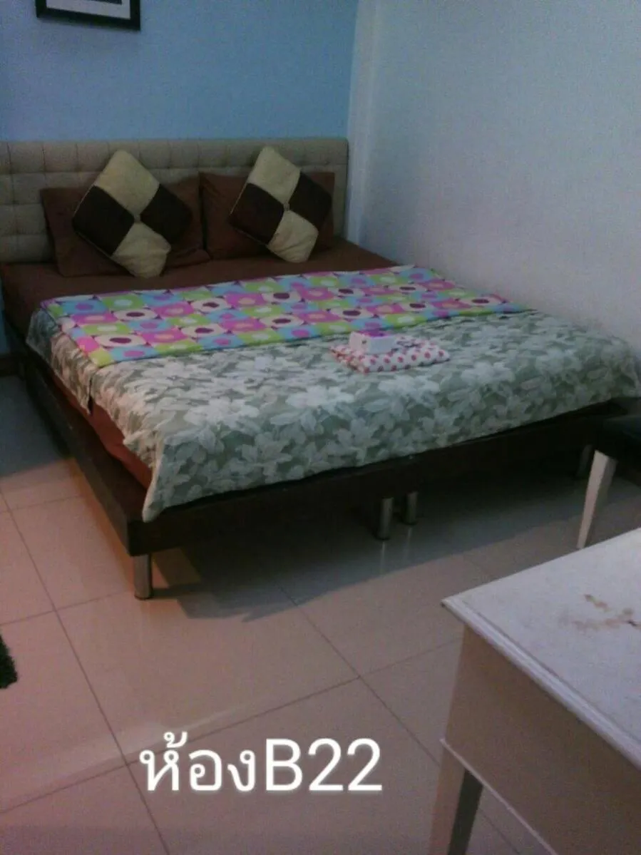 Text overlay, Bed in Nine Place Sukhumvit 40