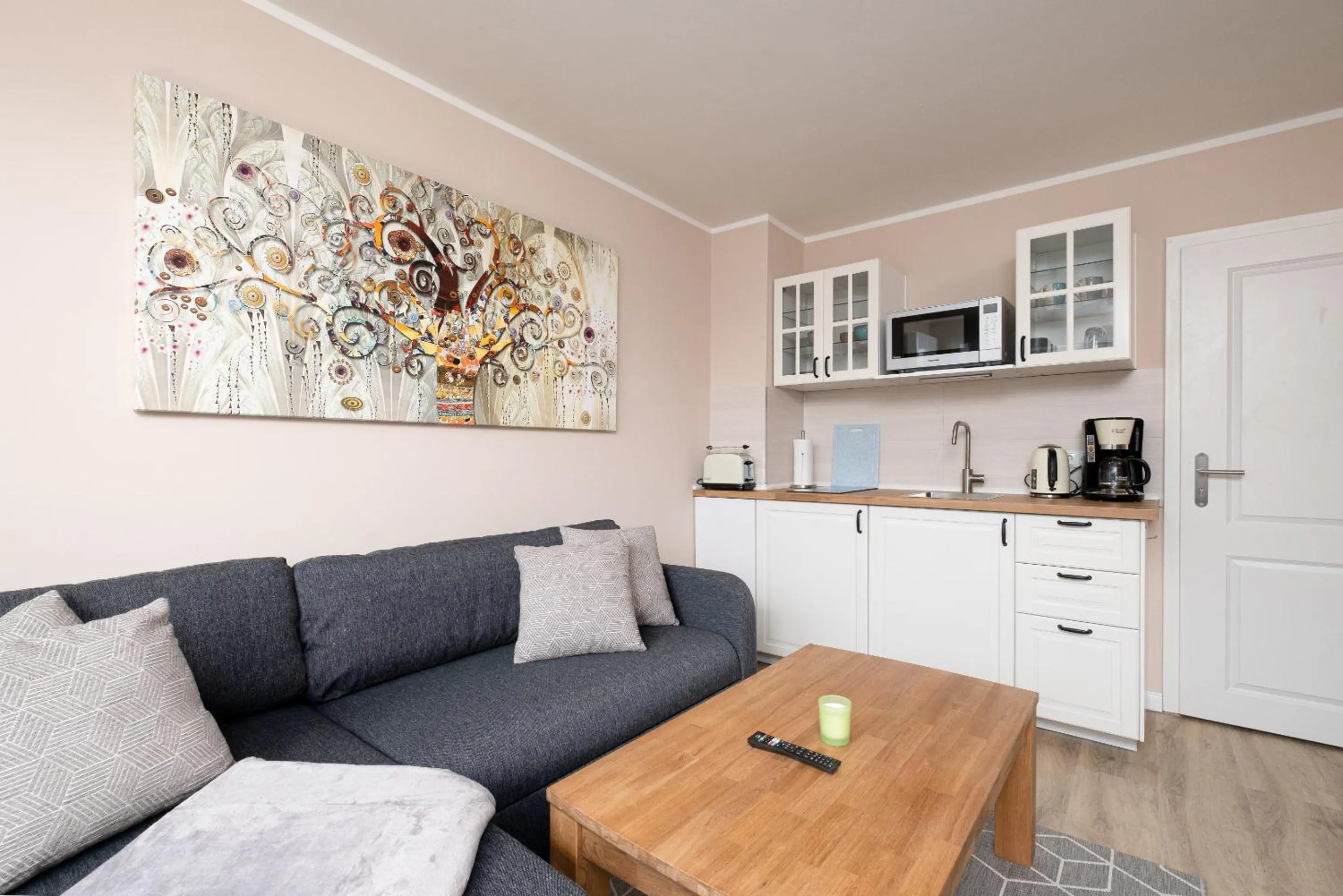 Kitchen or kitchenette in Gästehaus "Kleines Stadtidyll" -Zimmer und Apartments