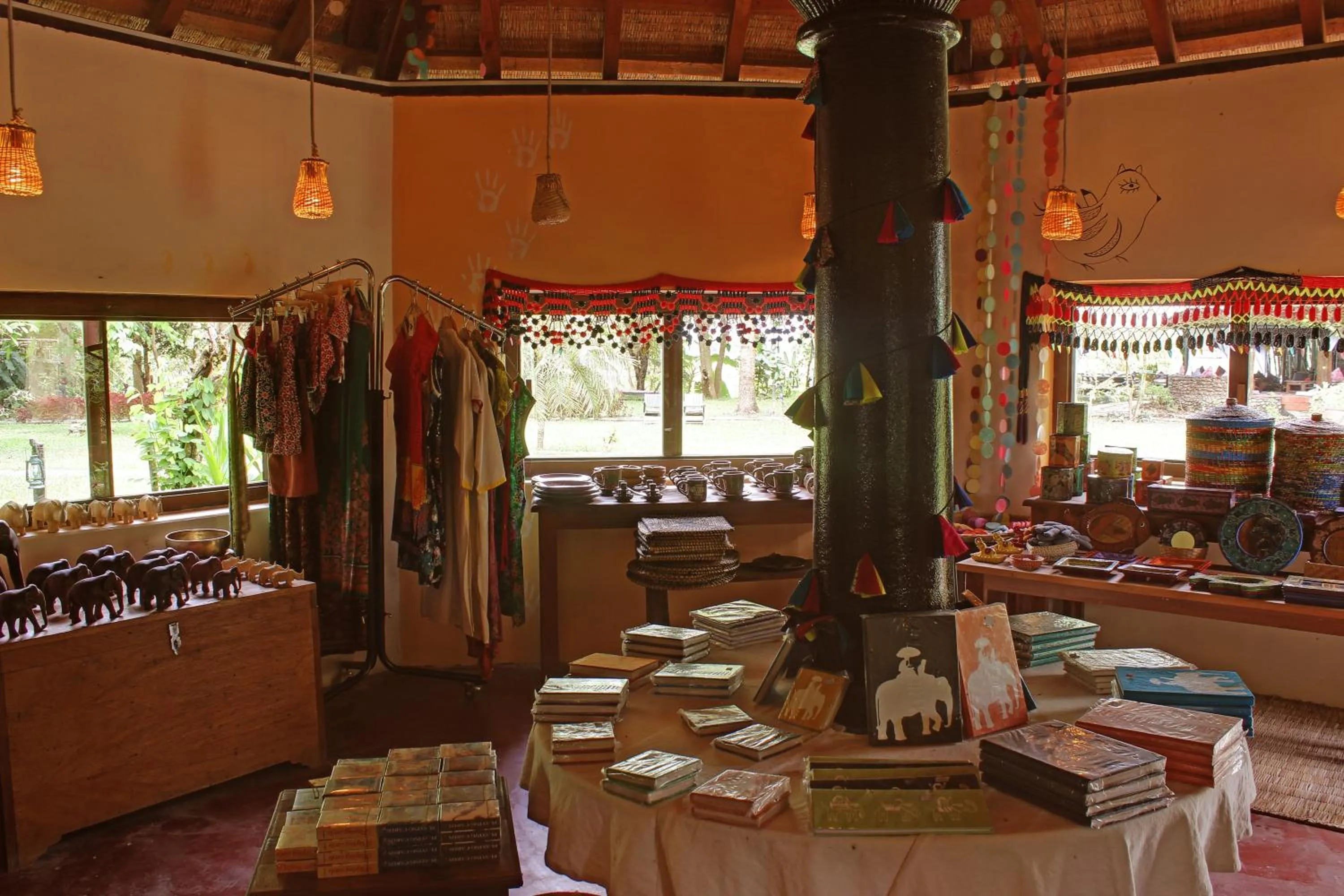On-site shops in Sapana Village Lodge