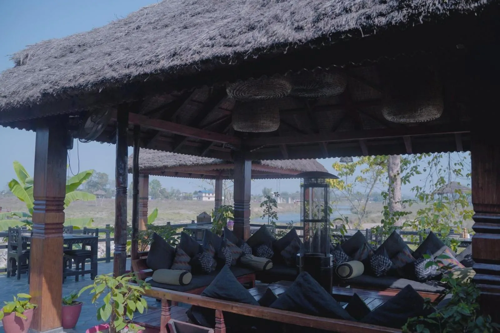 Restaurant/places to eat in Sapana Village Lodge