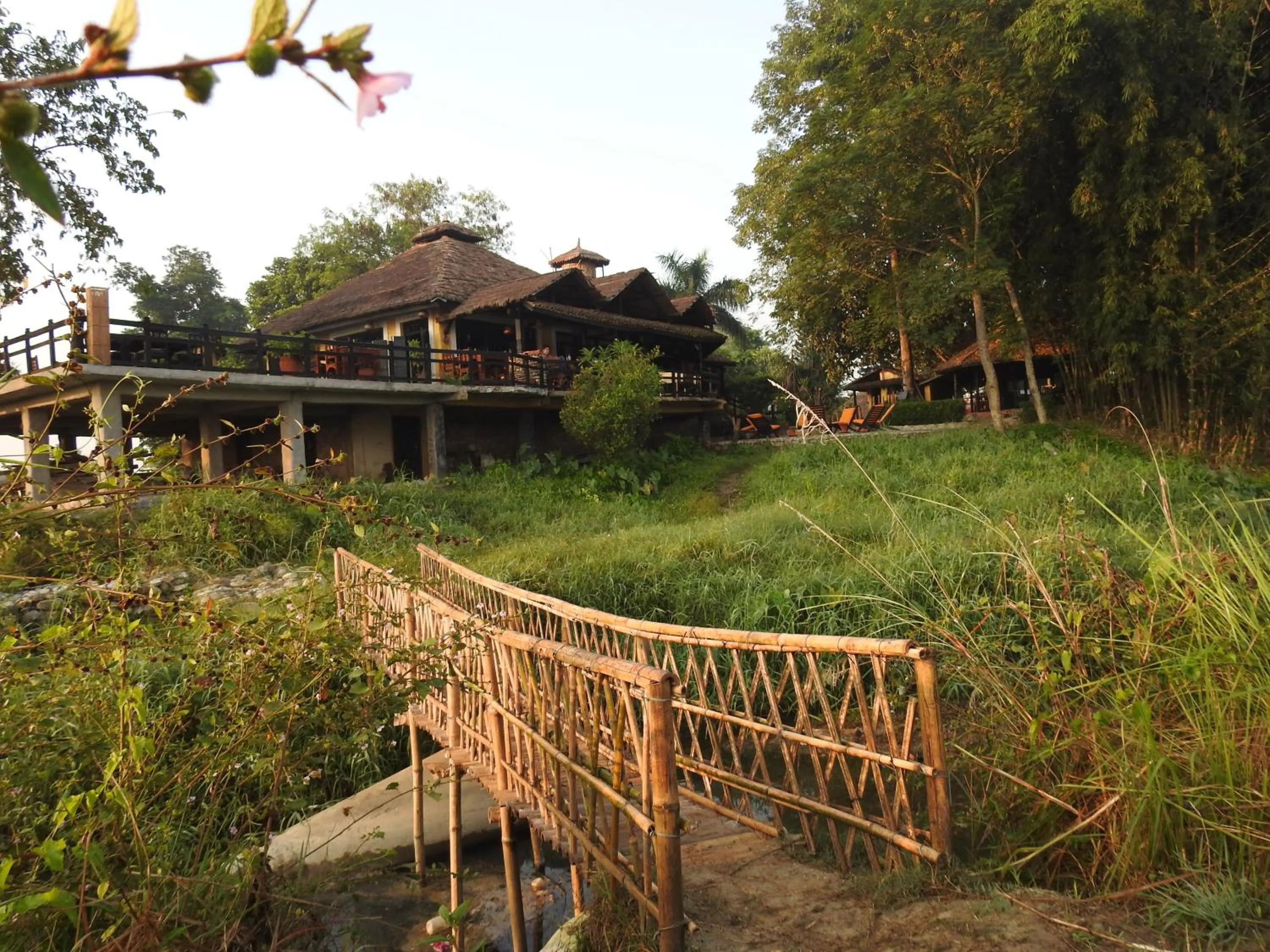 Restaurant/places to eat in Sapana Village Lodge