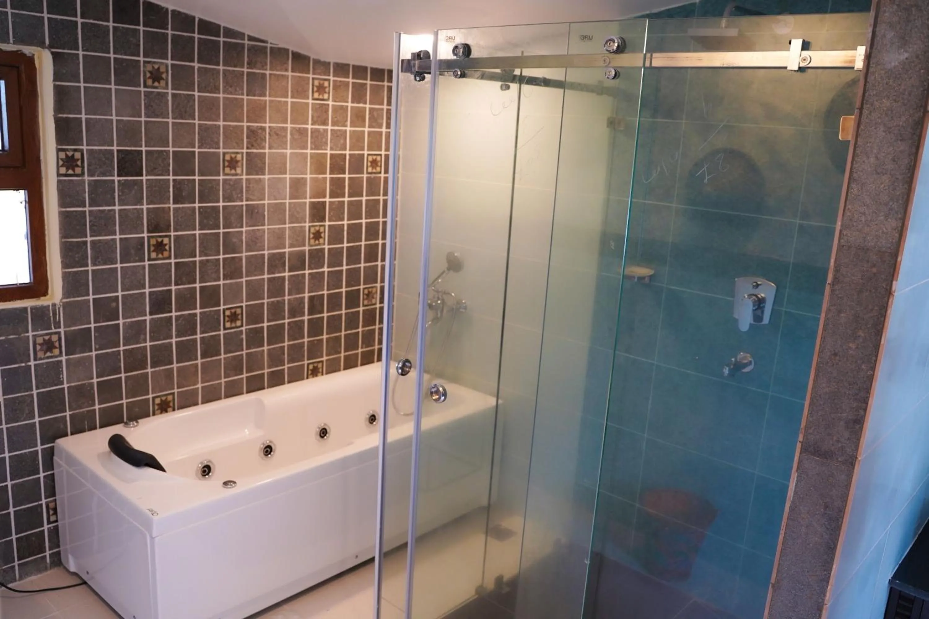 Bathroom in Sapana Village Lodge