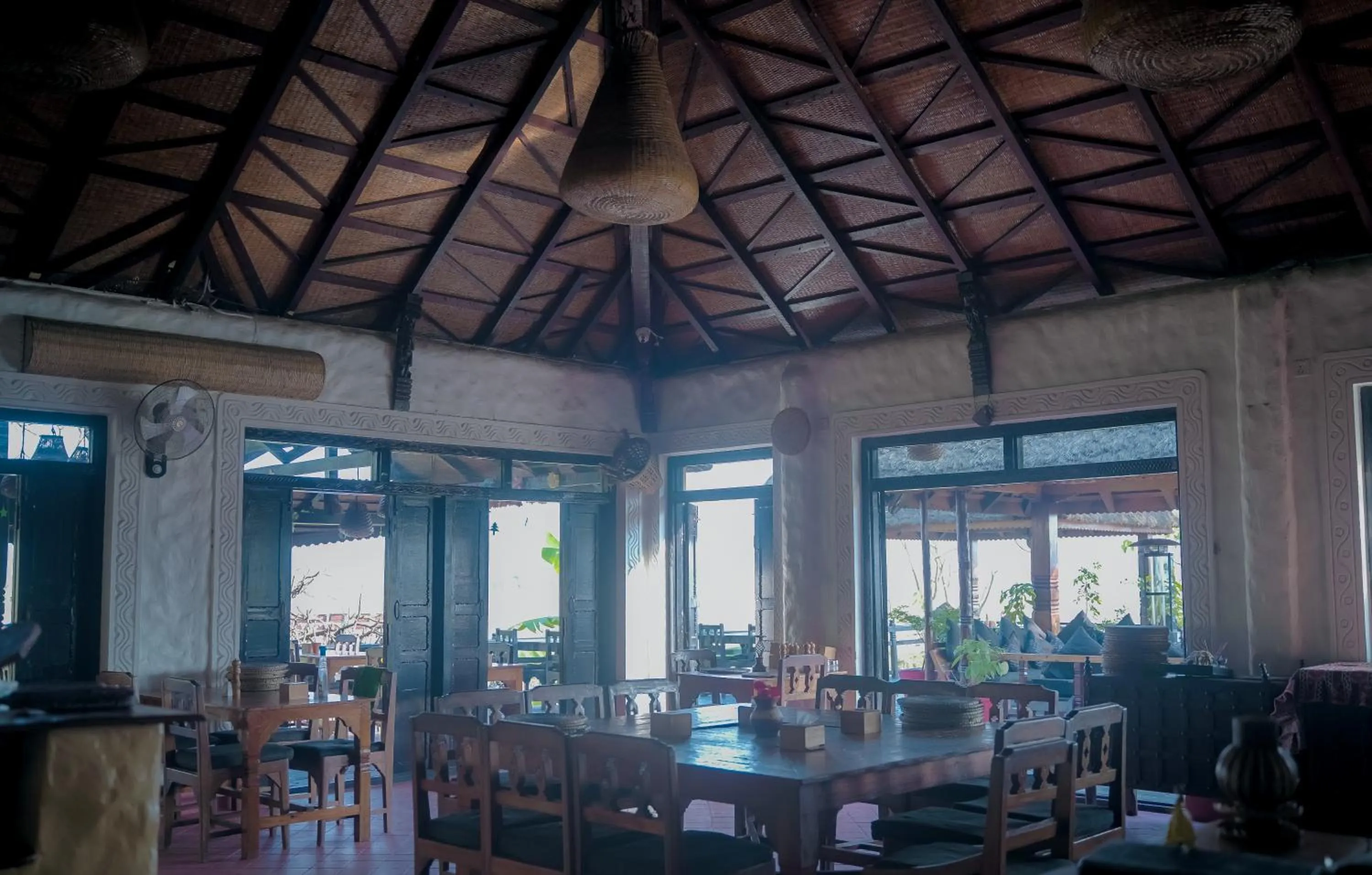 Restaurant/places to eat in Sapana Village Lodge