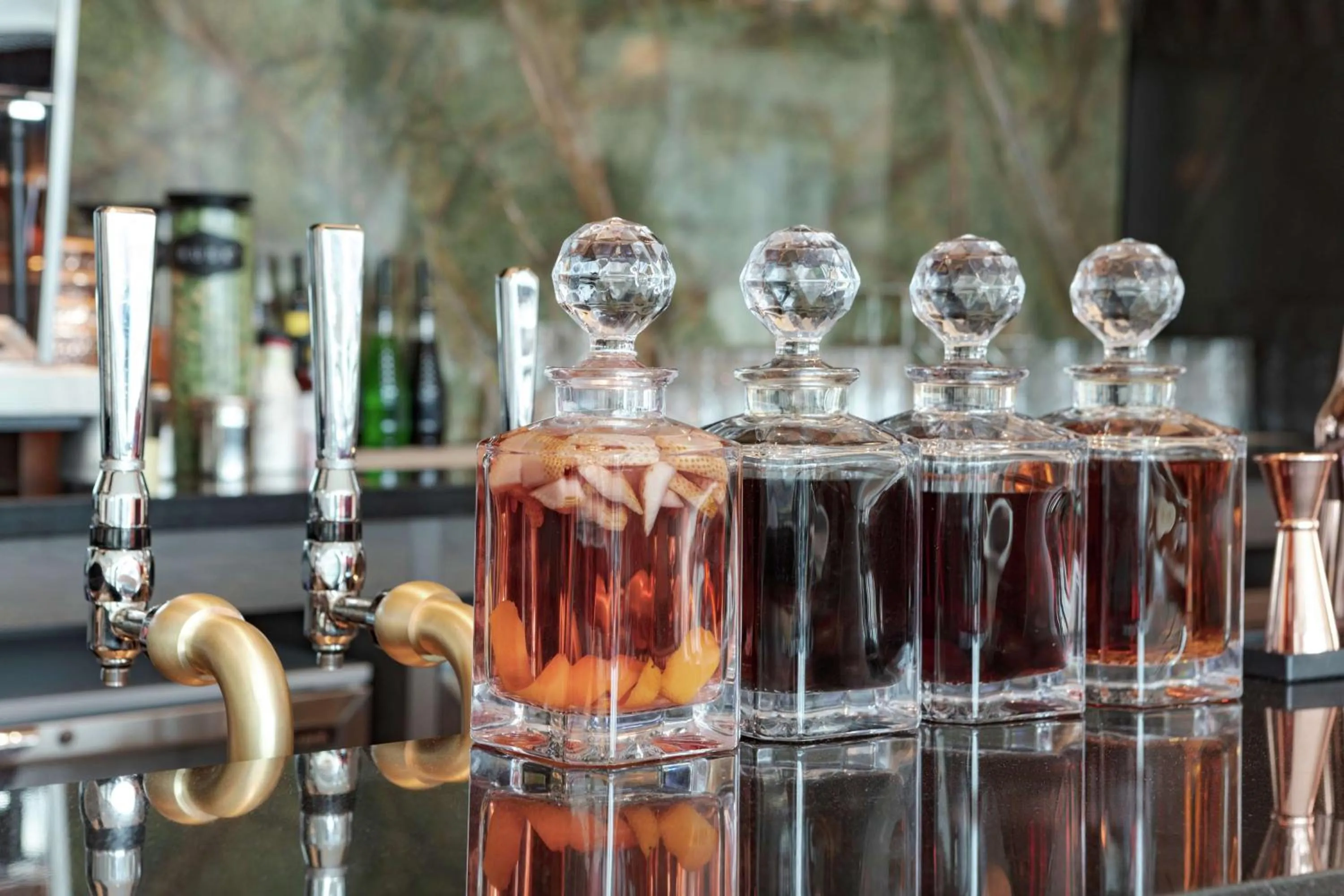 Lounge or bar in Hilton London Angel Islington