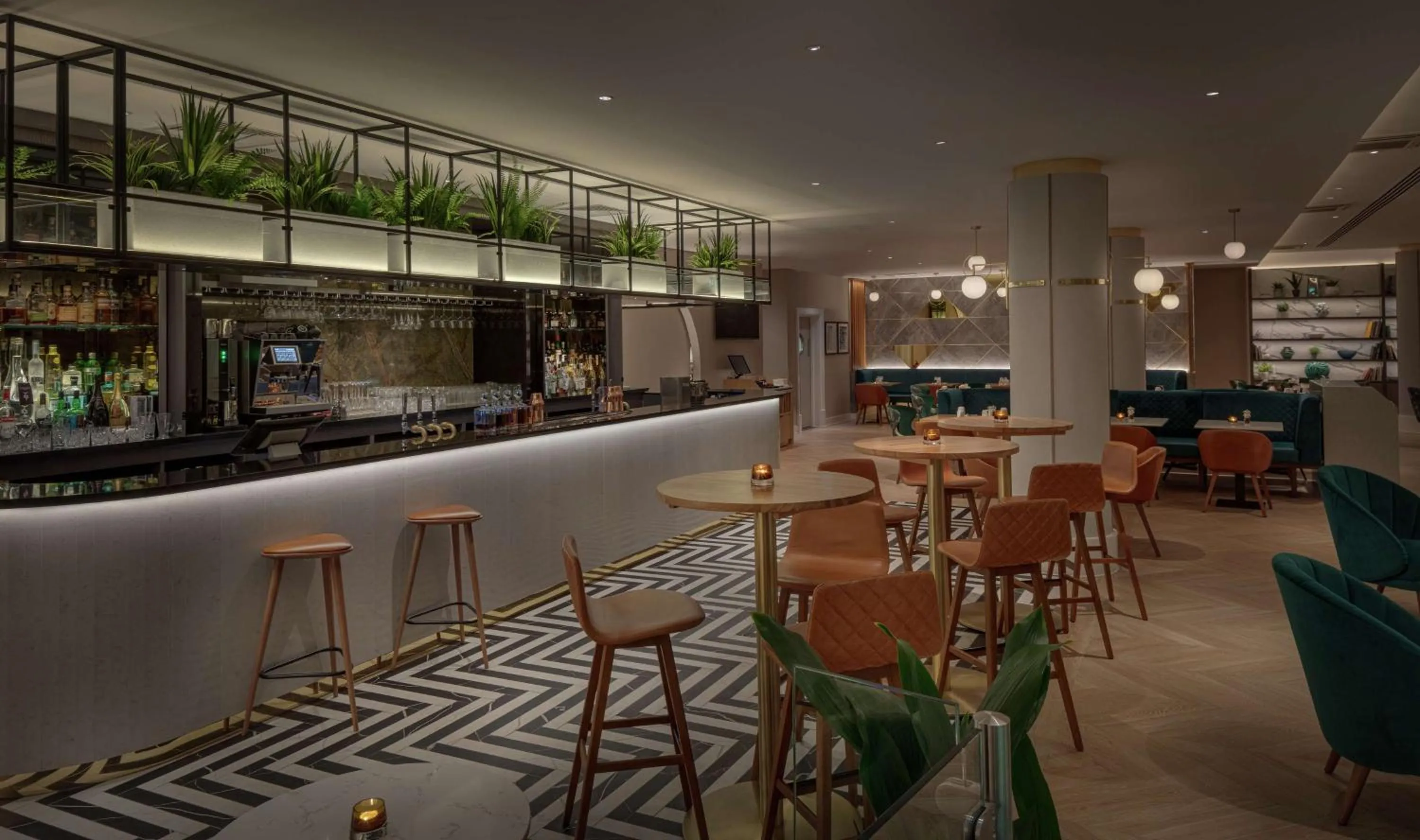 Lounge or bar in Hilton London Angel Islington
