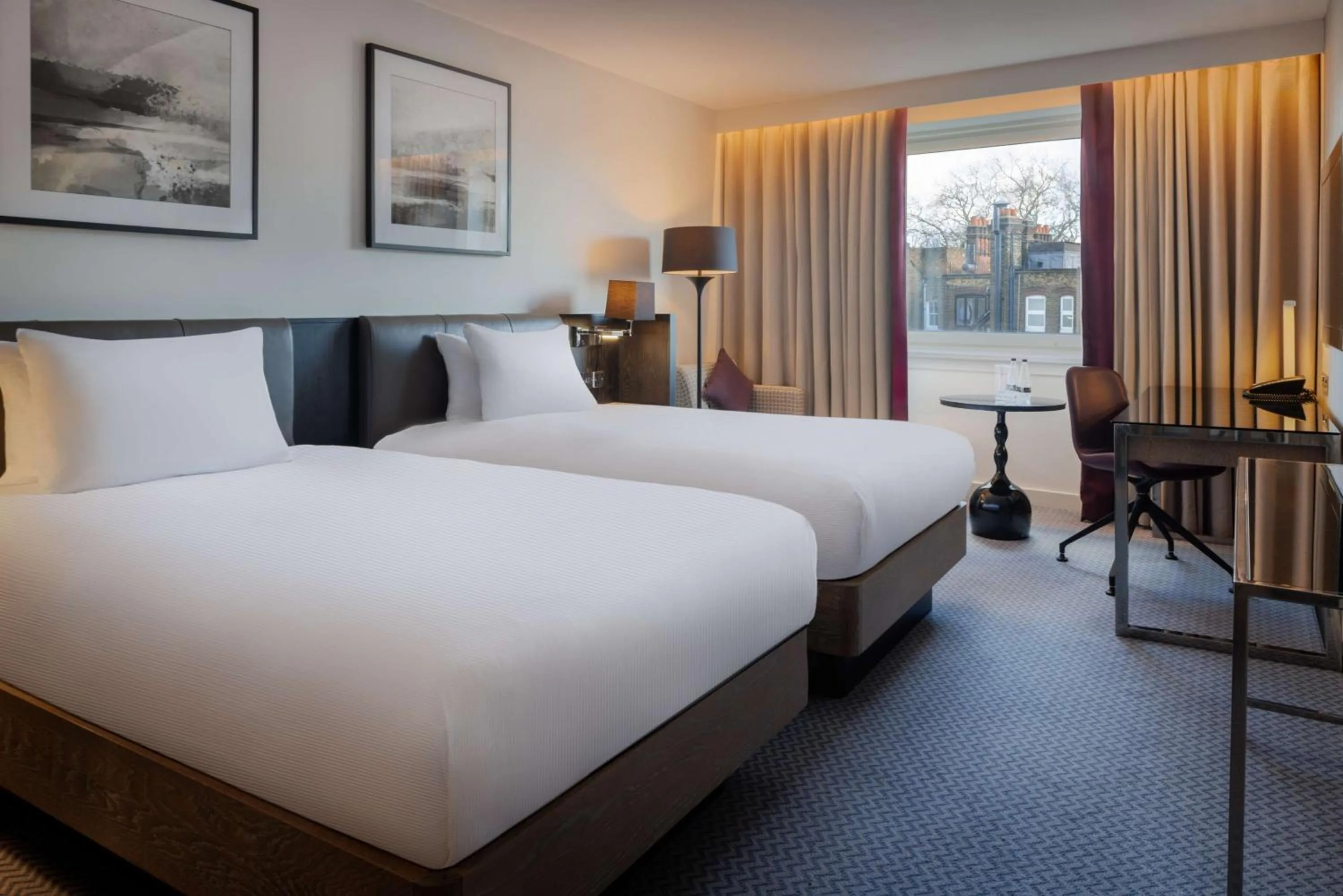 Bedroom, Bed in Hilton London Angel Islington