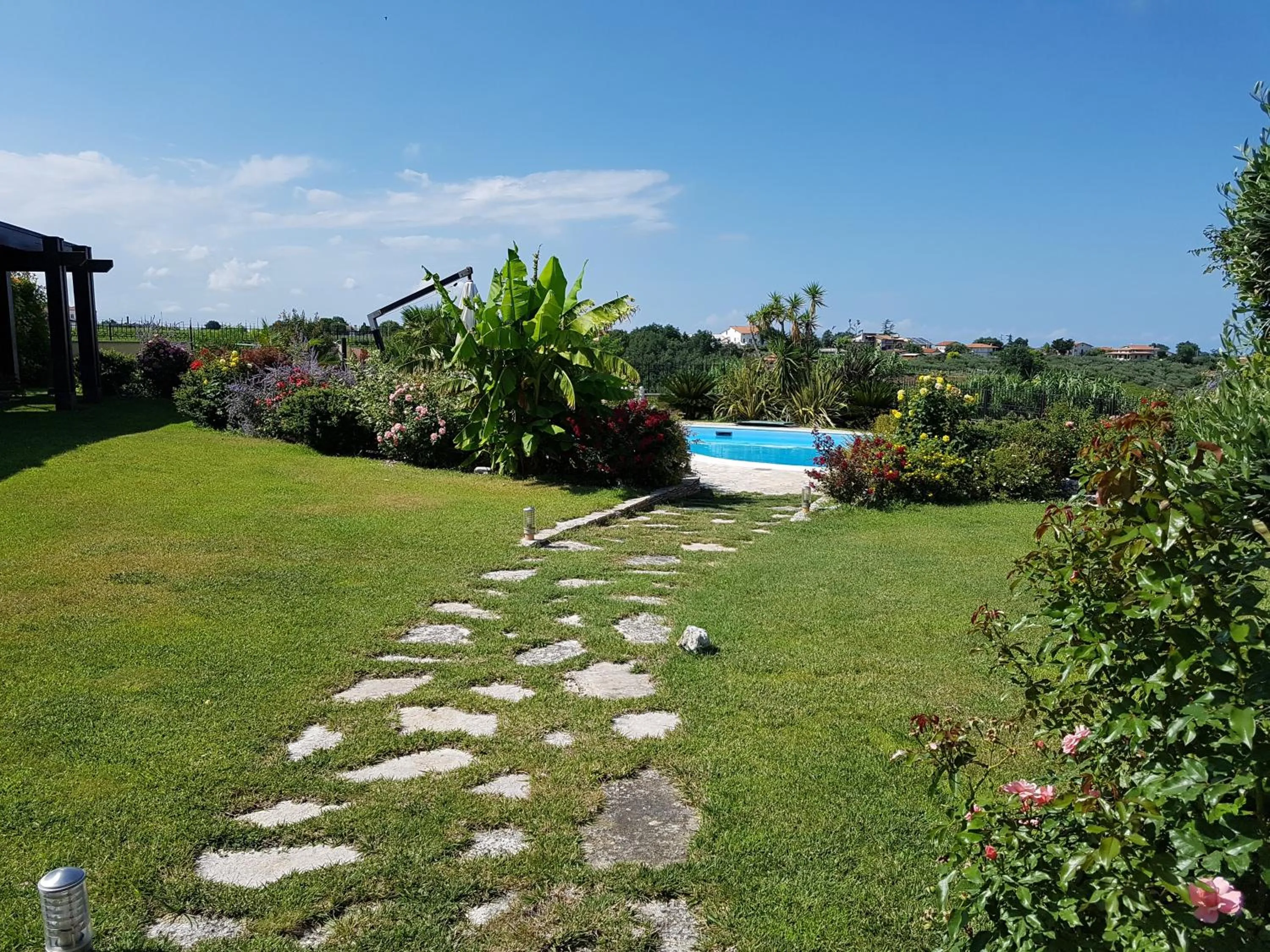 Garden in B&B Villa Moen