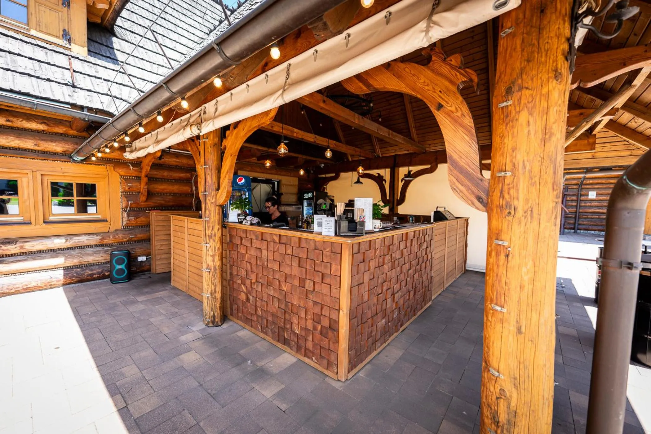 Restaurant/places to eat in Hotel Panorama