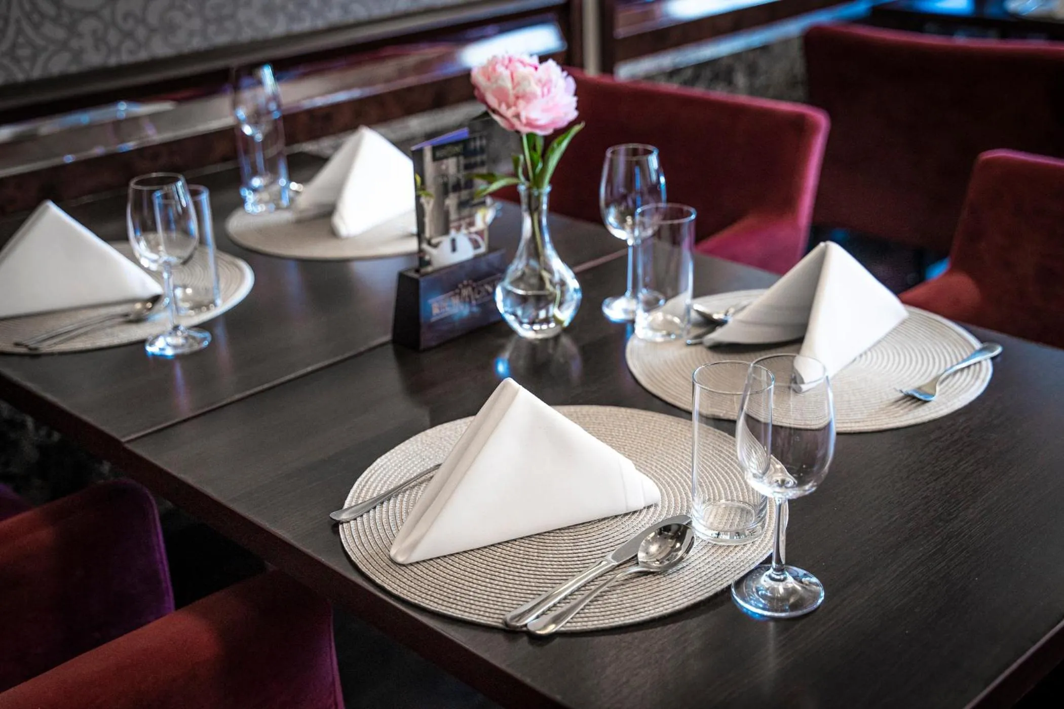 Restaurant/places to eat in Hotel Panorama