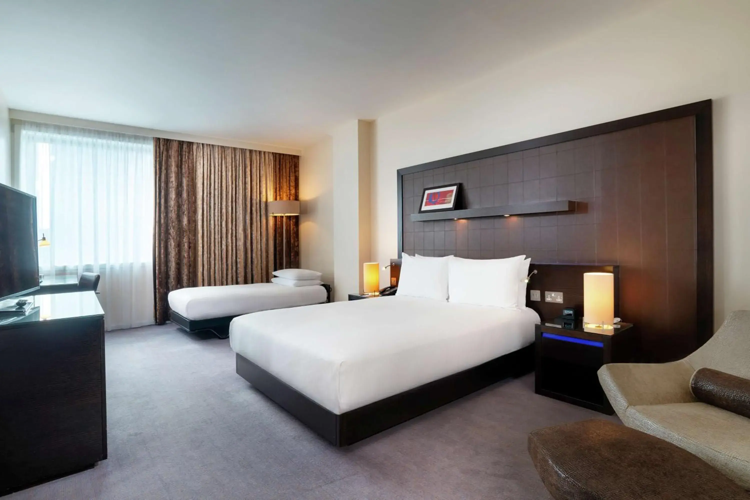 Bedroom, Bed in Hilton London Canary Wharf Bedroom, Bed in Hilton London Canary Wharf