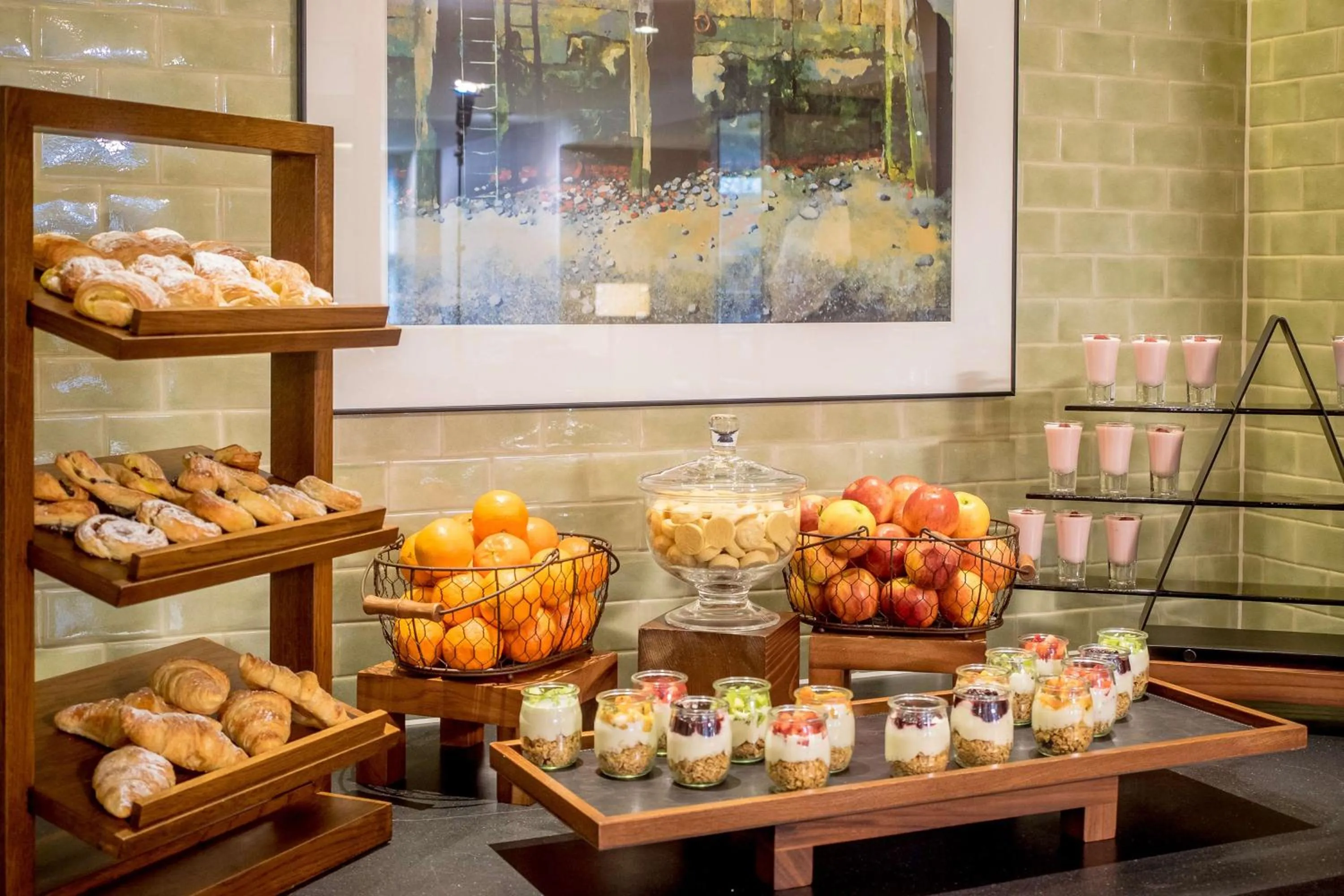 Breakfast in Hilton London Canary Wharf