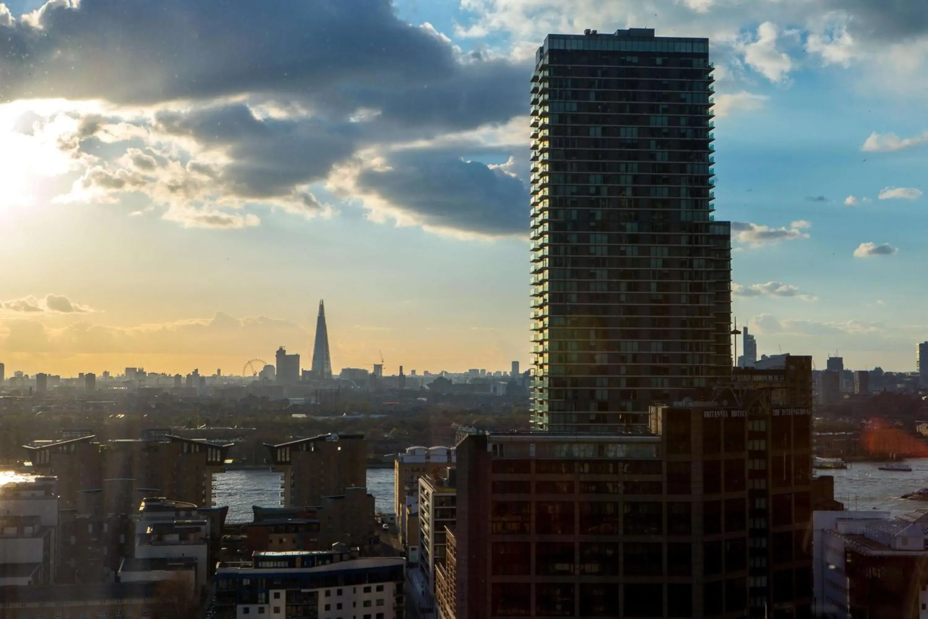 Property building in Hilton London Canary Wharf Property building in Hilton London Canary Wharf