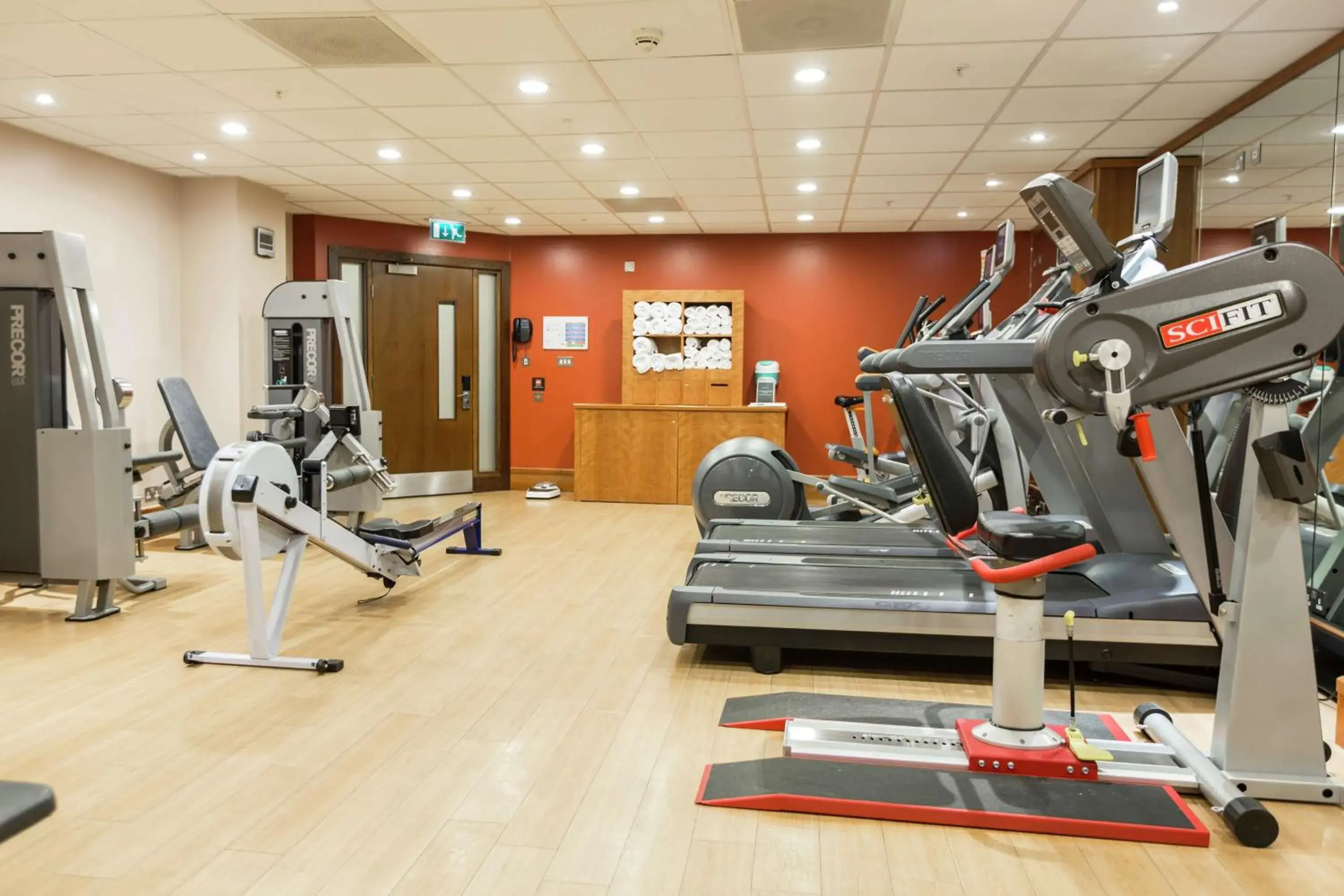 Fitness centre/facilities in Hilton London Canary Wharf Fitness centre/facilities in Hilton London Canary Wharf