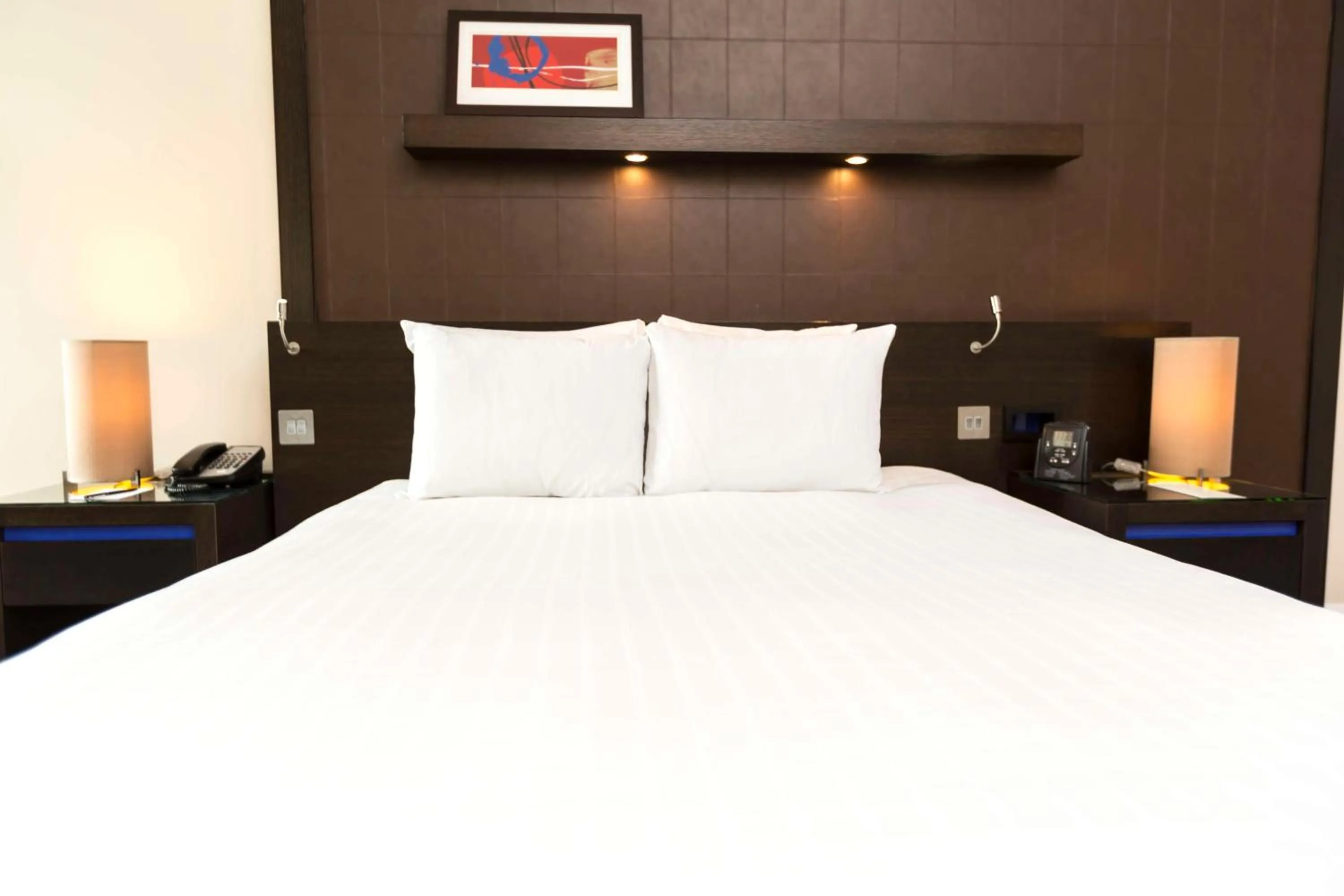 Bed in Hilton London Canary Wharf