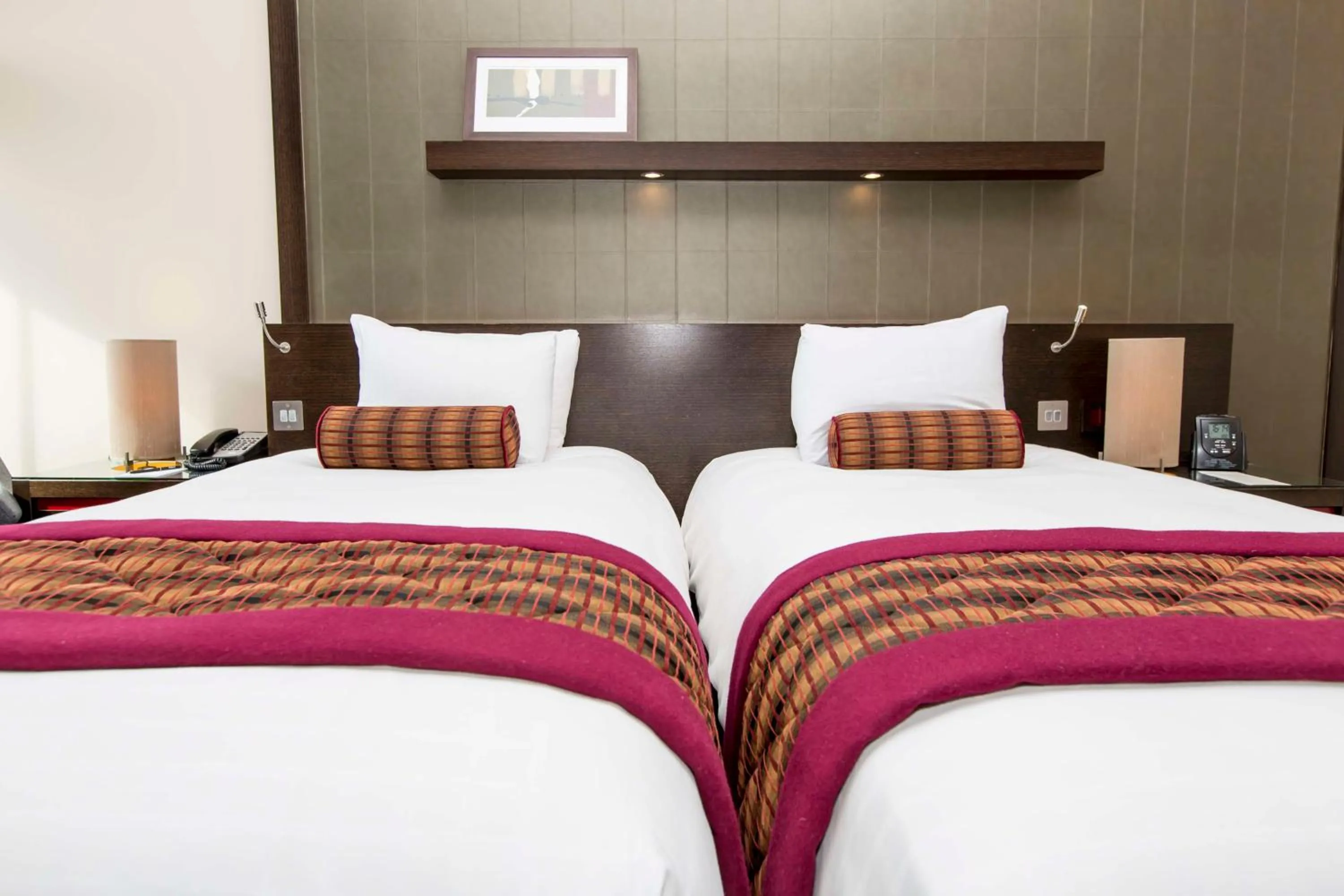 Bed in Hilton London Canary Wharf