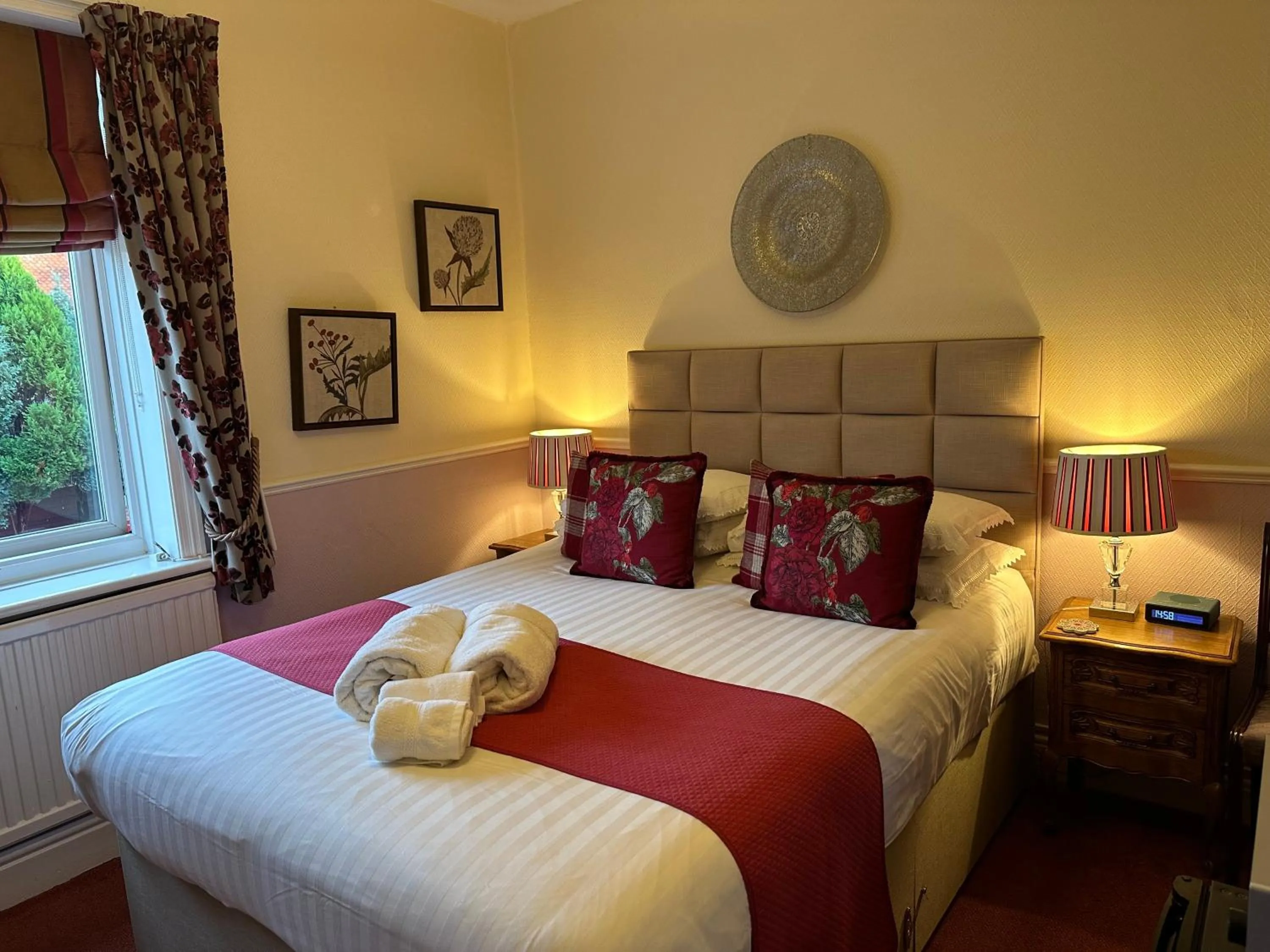 Bed in Chester House Guest House