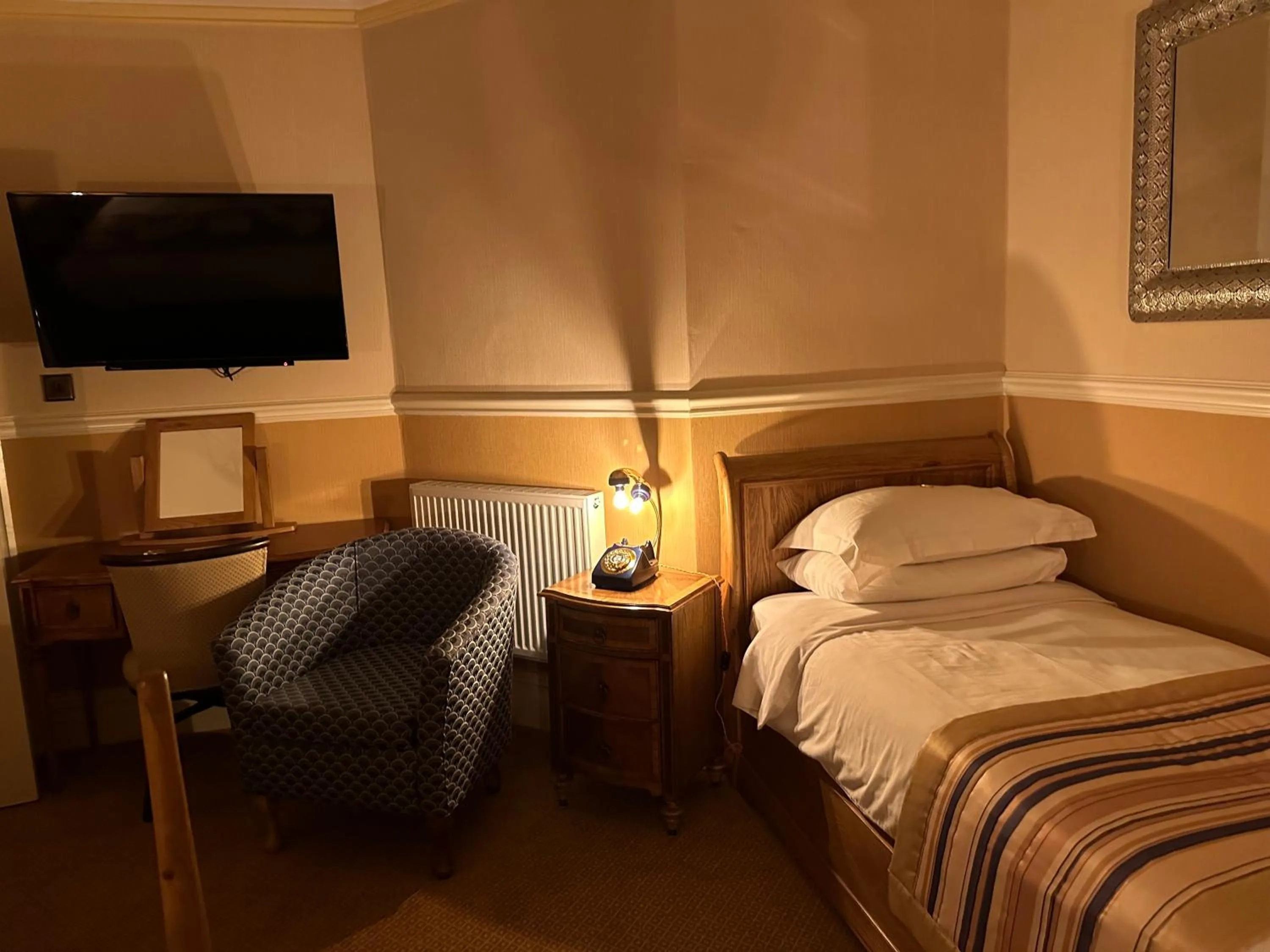 Bed in Chester House Guest House