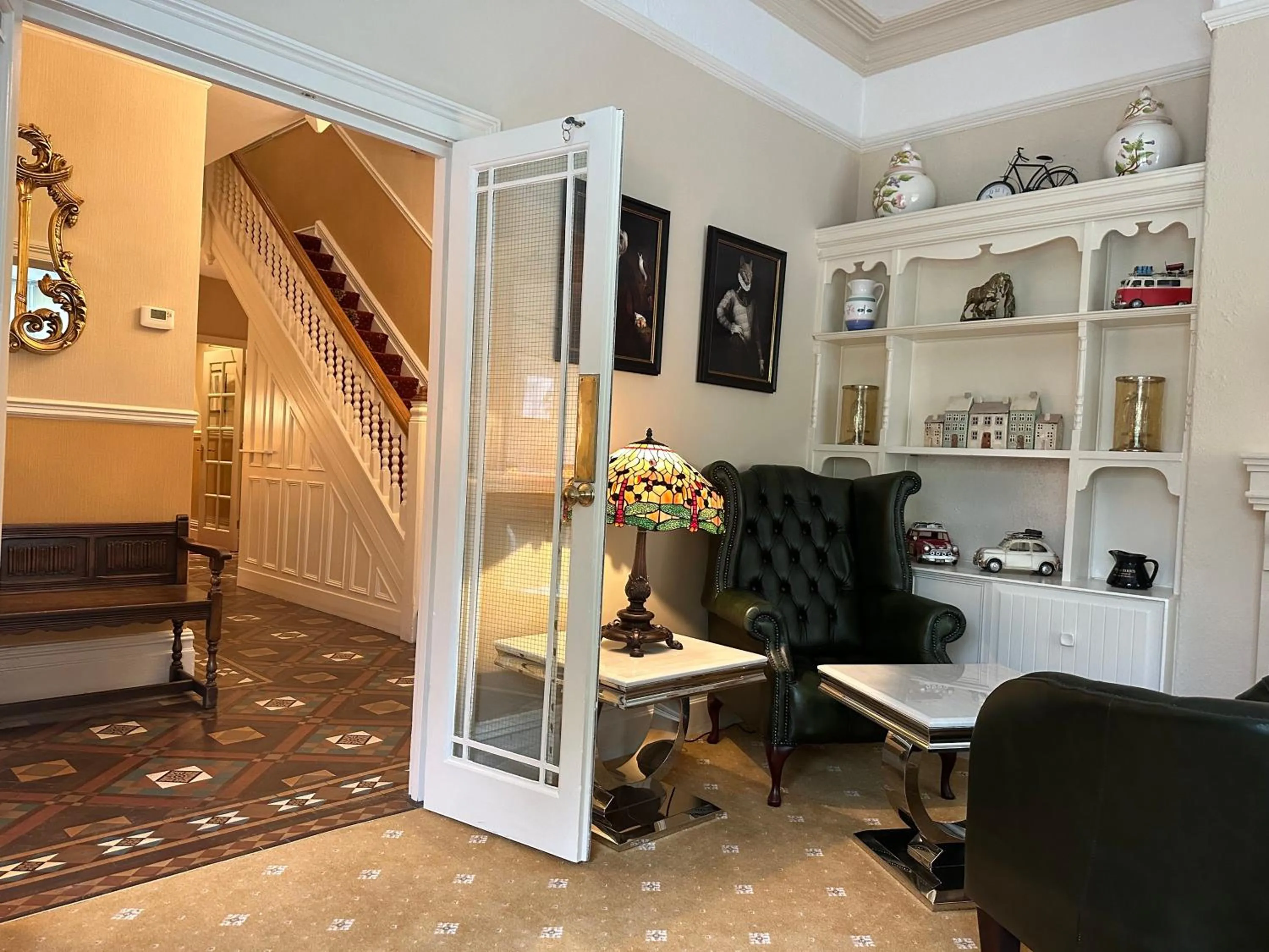 Communal lounge/ TV room in Chester House Guest House