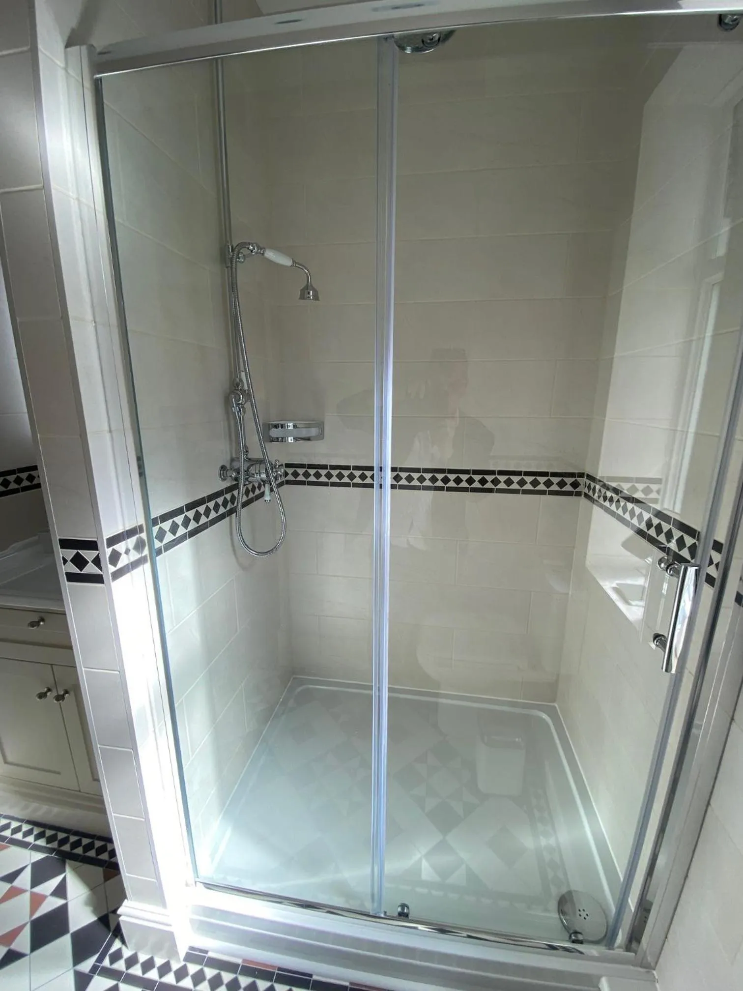 Shower in Chester House Guest House