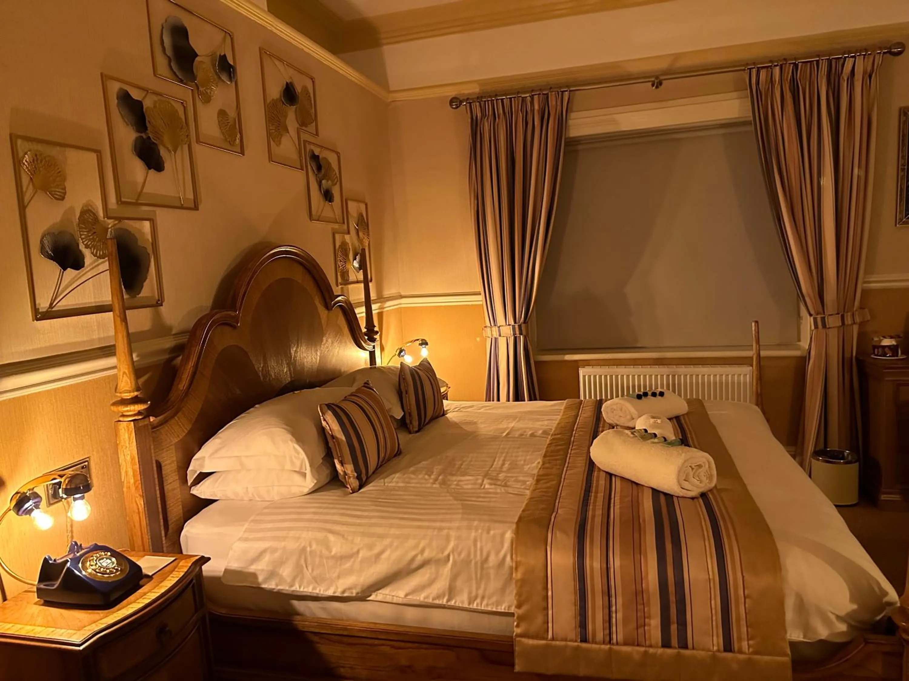 Bed in Chester House Guest House