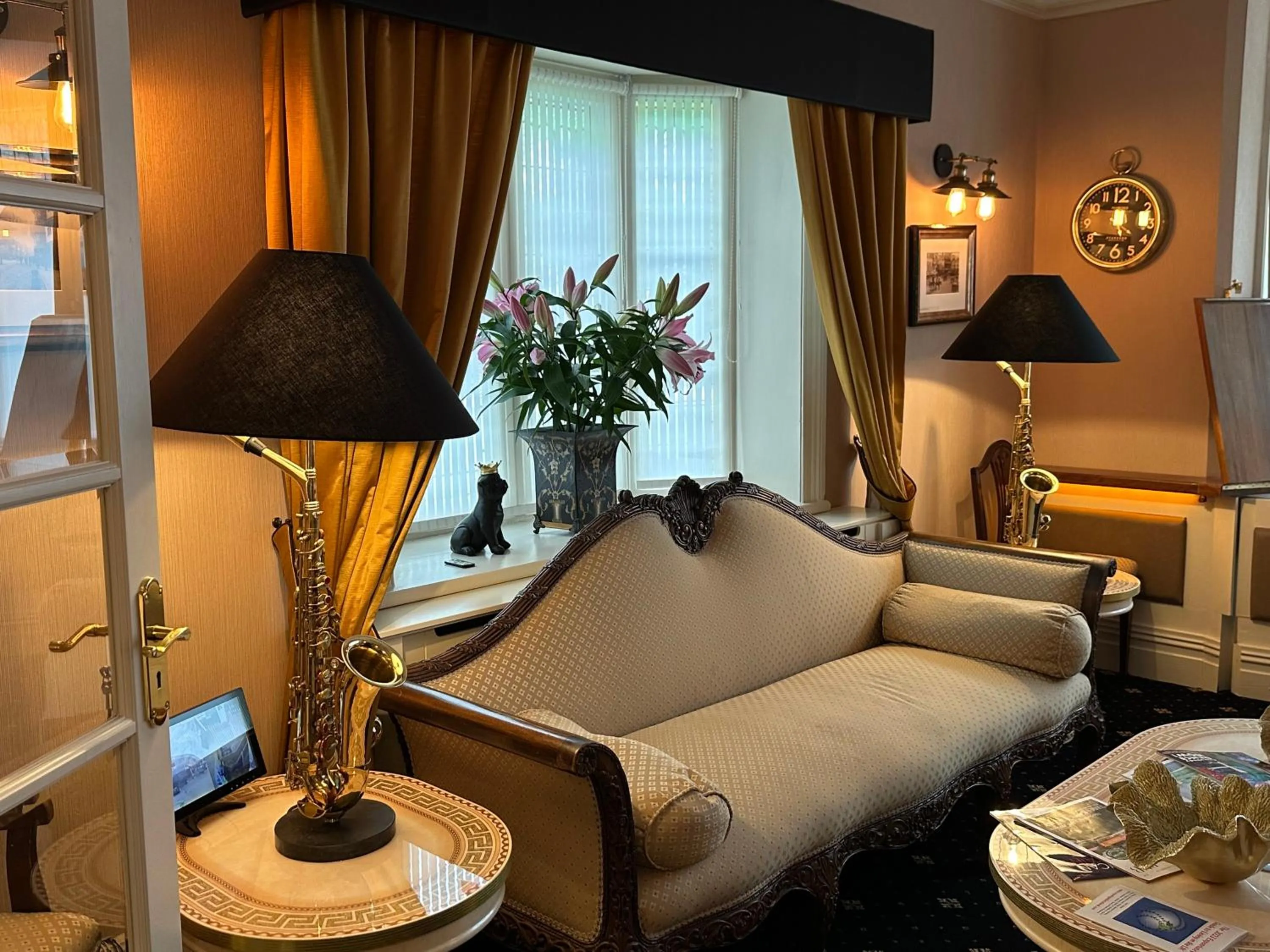 Lobby or reception in Chester House Guest House