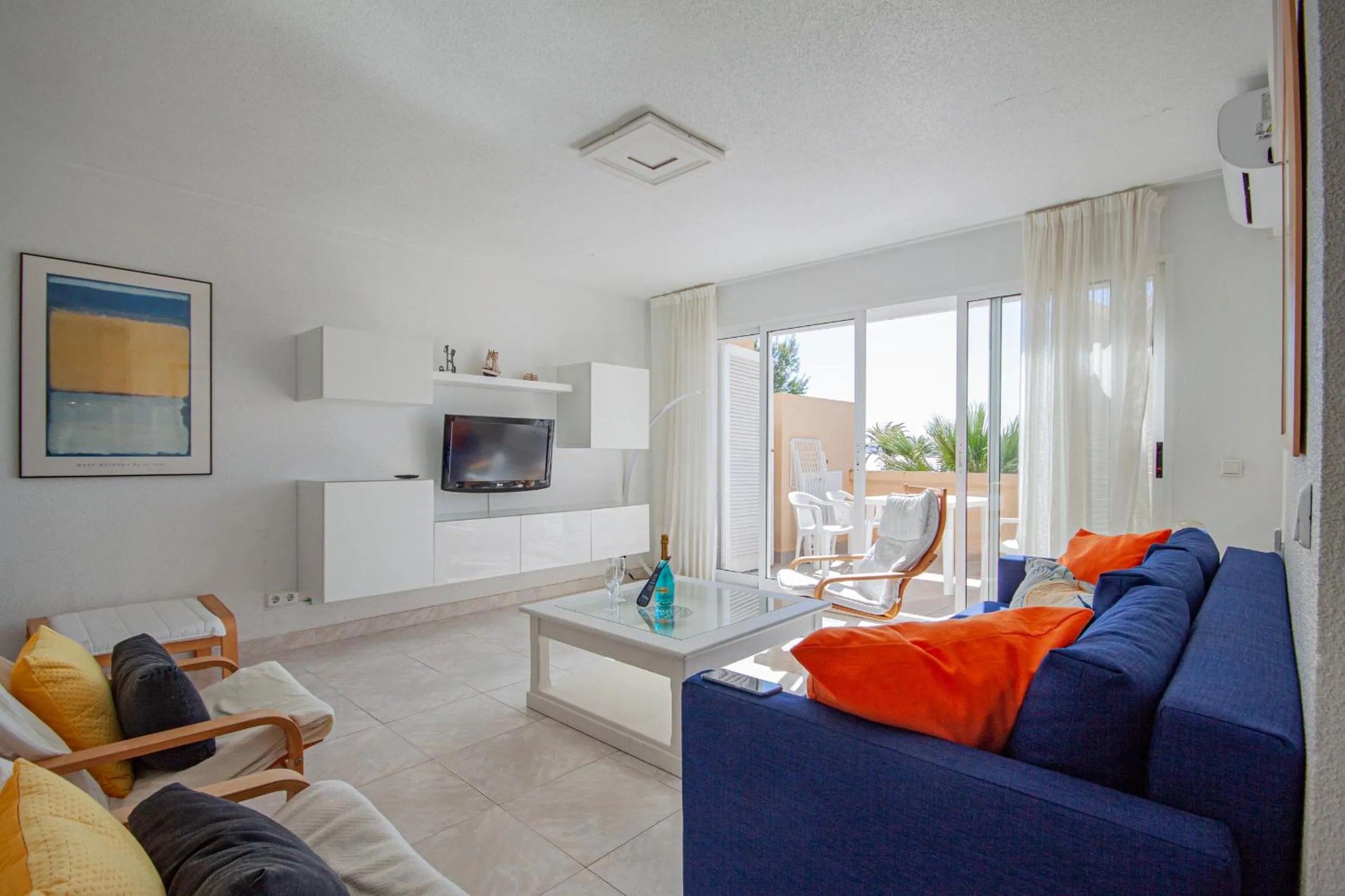 Living room in Inmovecos apart con piscina Alisios 227