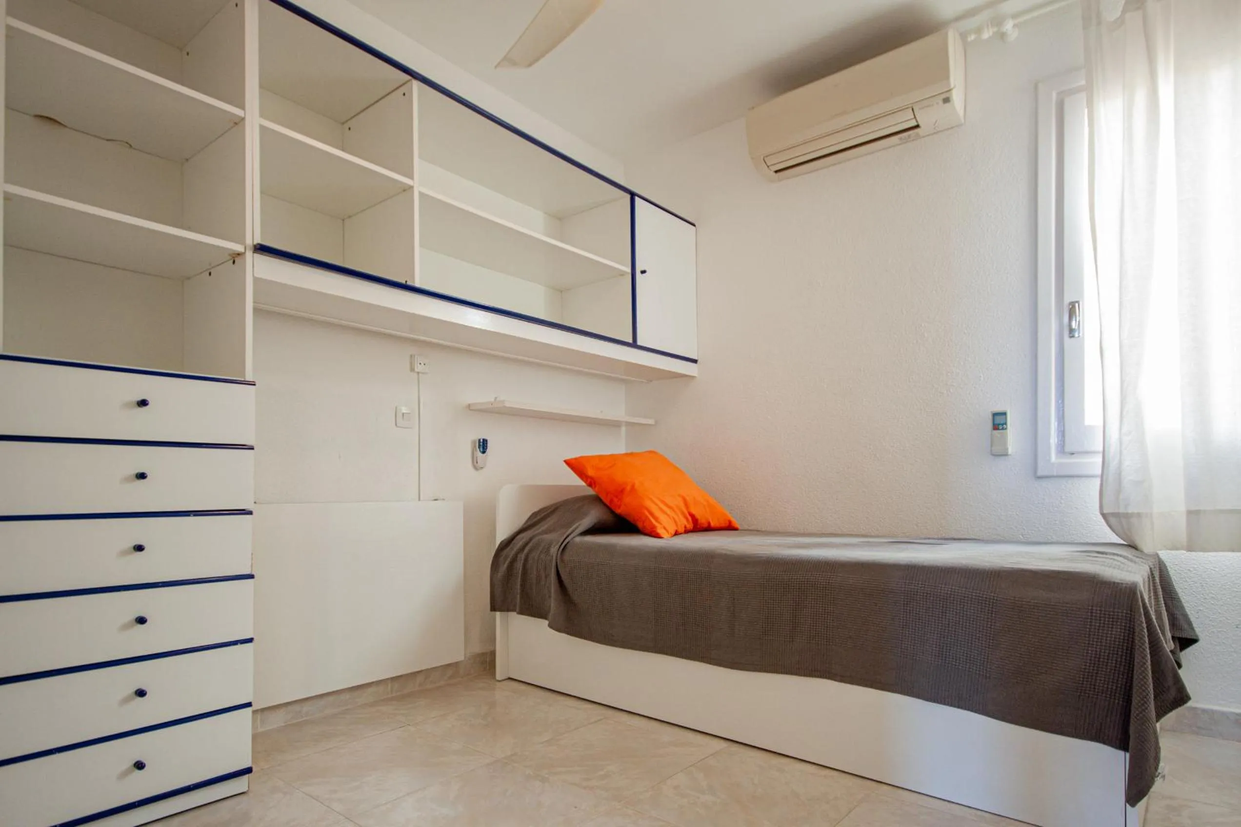 Bed in Inmovecos apart con piscina Alisios 227