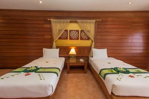 Bedroom, Bed in Bel Aire Patong