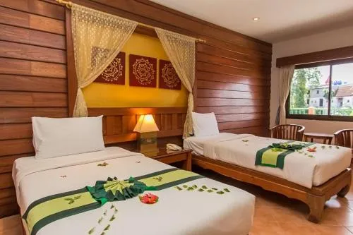 Bedroom, Bed in Bel Aire Patong