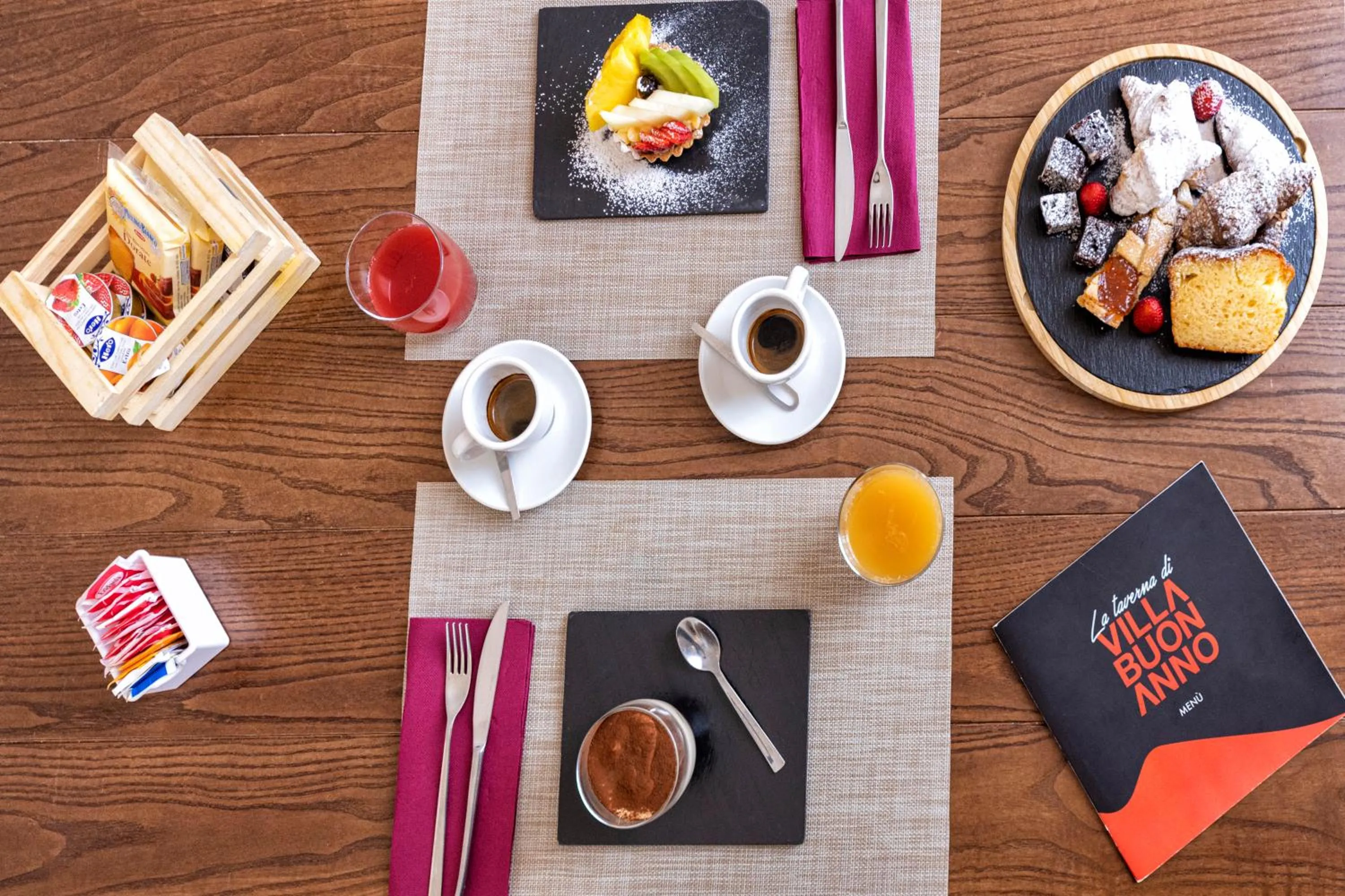 Breakfast in Relais Villa Buonanno