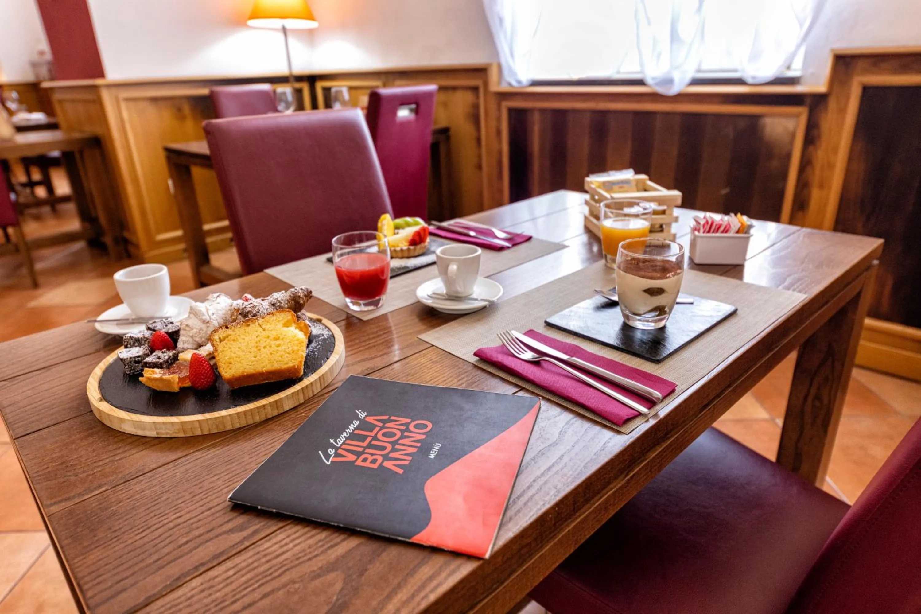 Breakfast in Relais Villa Buonanno