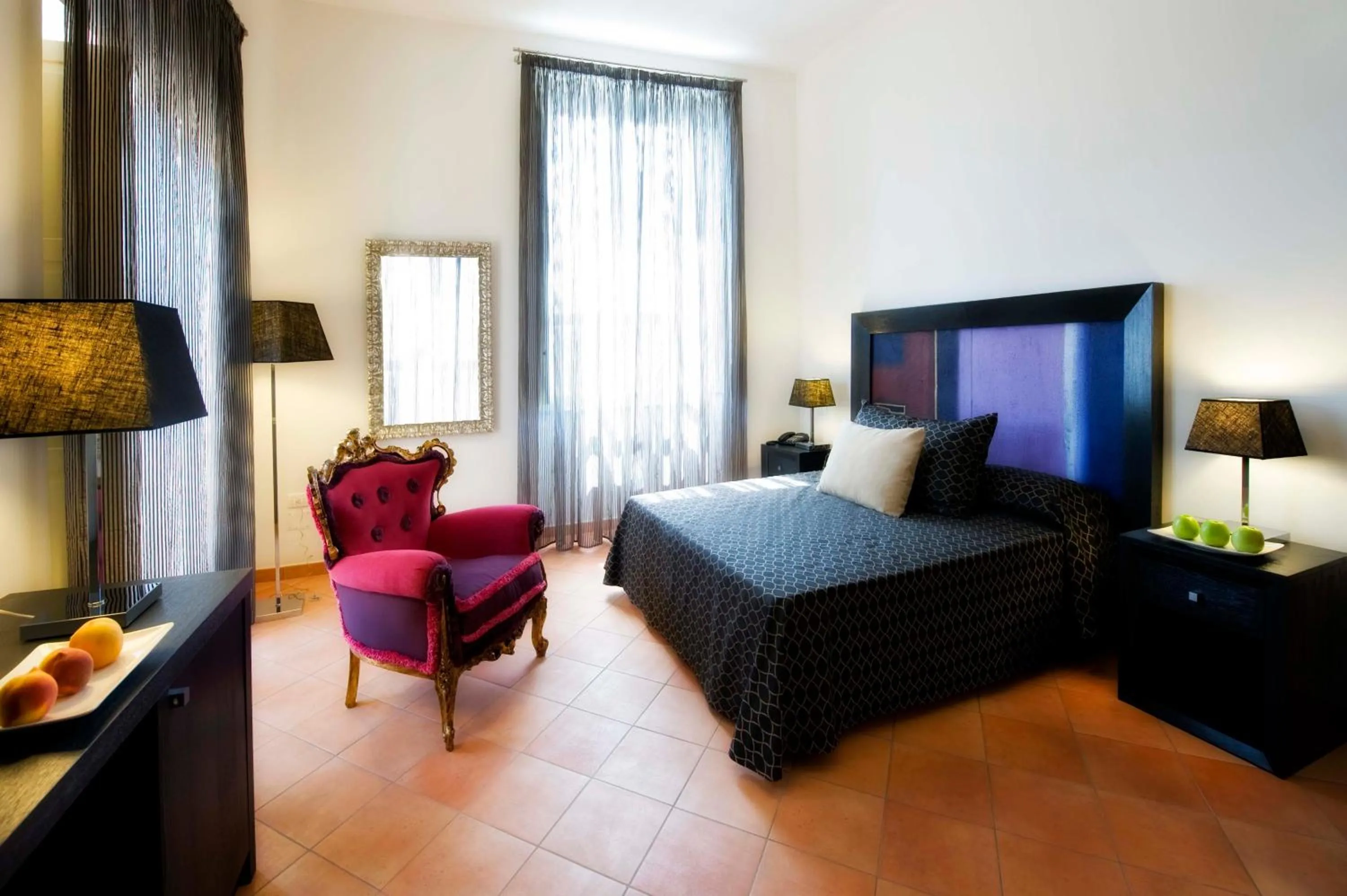 Photo of the whole room, Bed in Relais Villa Buonanno