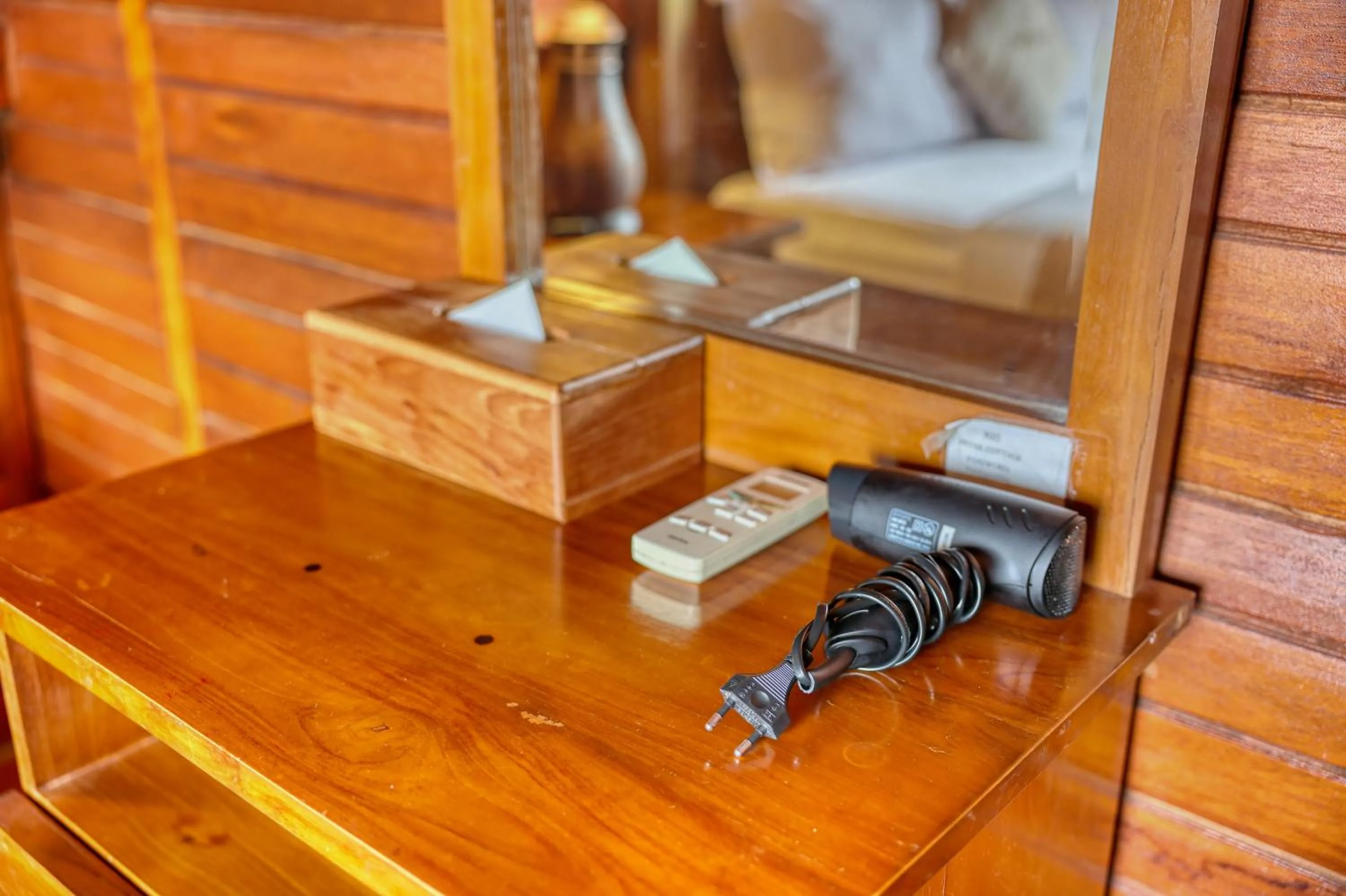 hair dryier in Petak Cottage