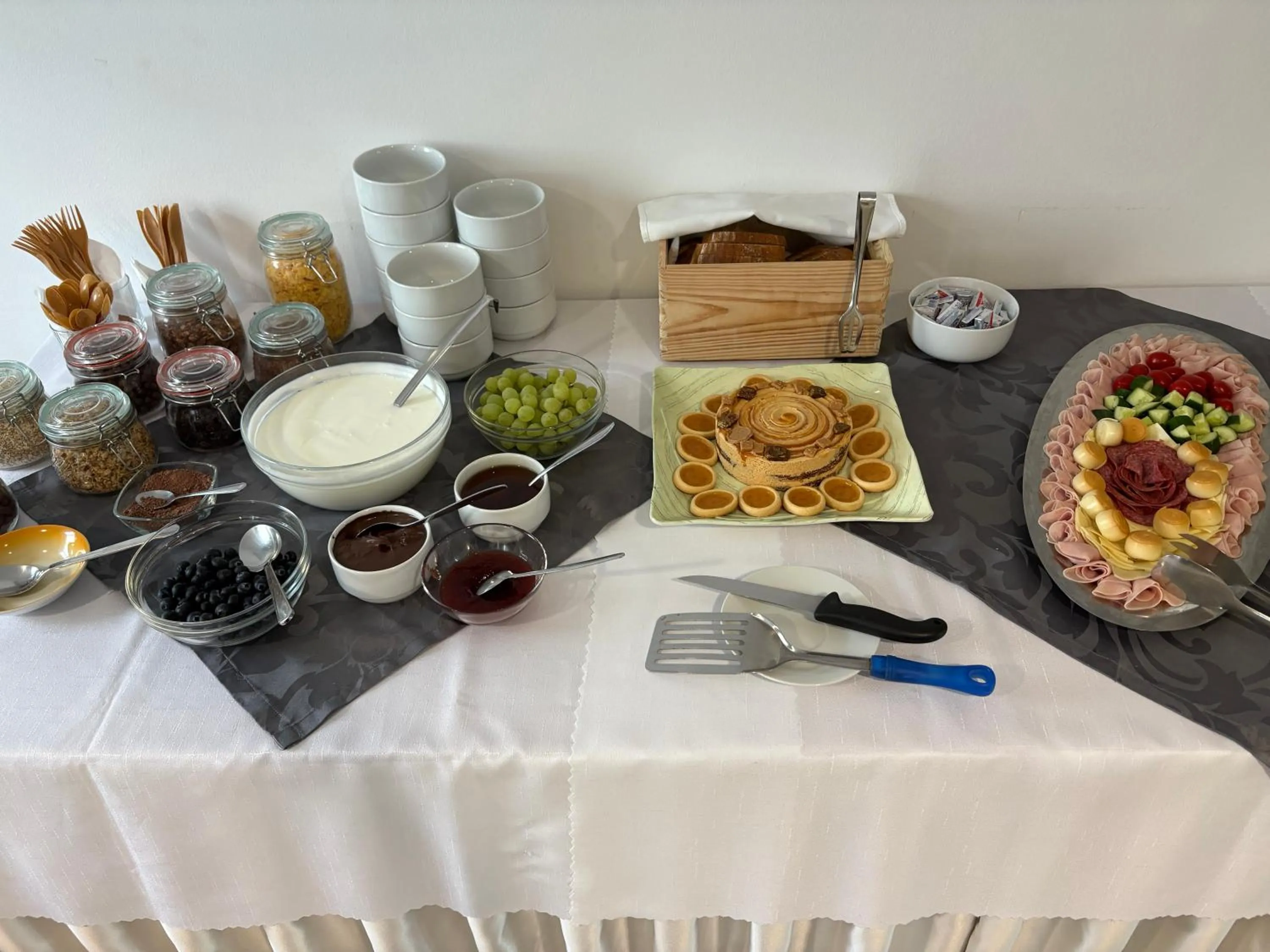 Breakfast in Garni G Hotel Žilina