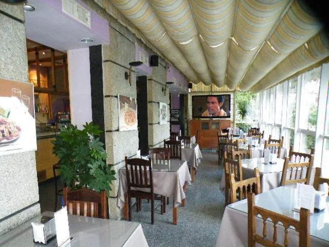 Restaurant/places to eat in Puente Romano