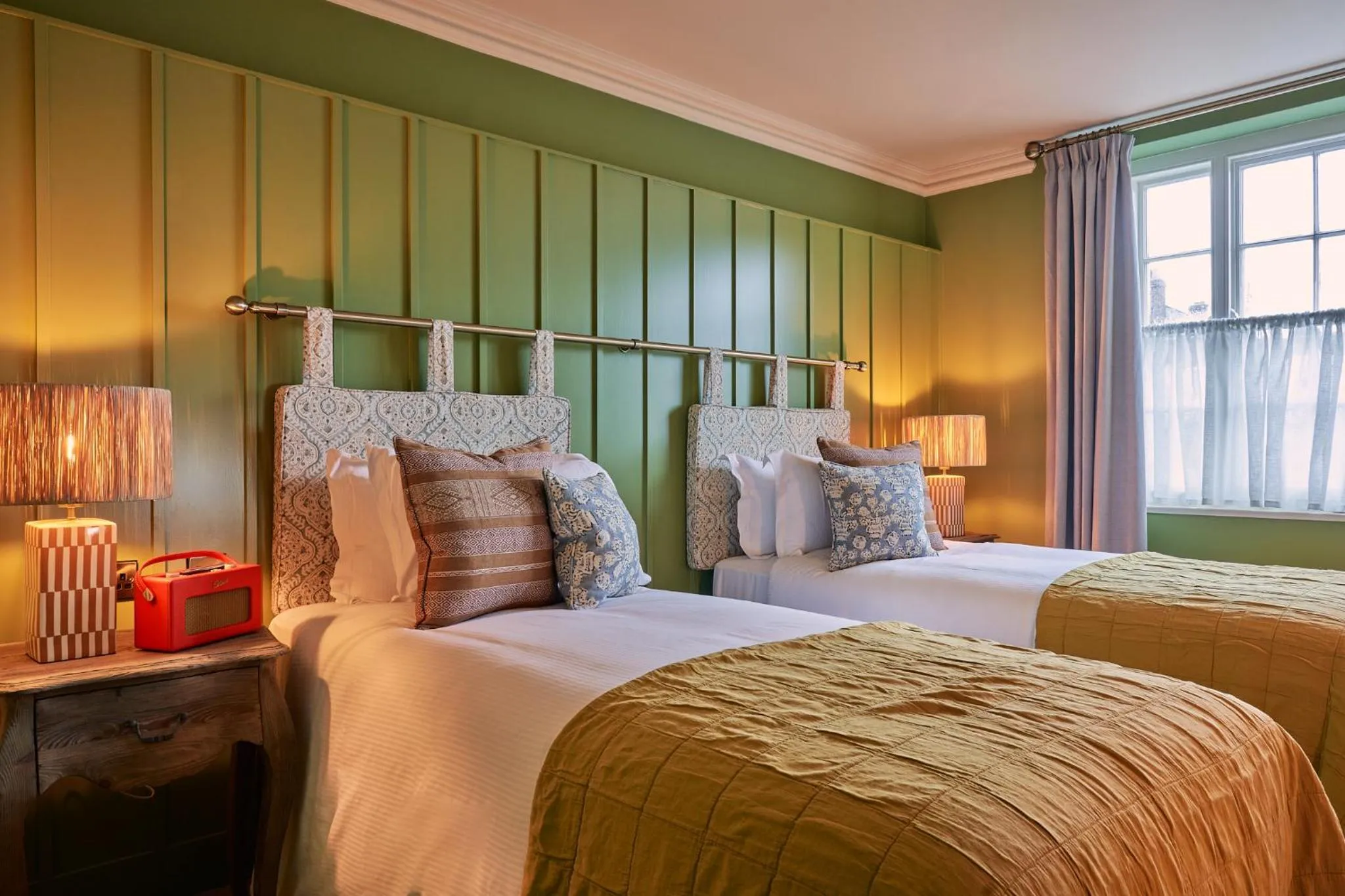 Bed in The Potters Heron - A Heartwood Inn