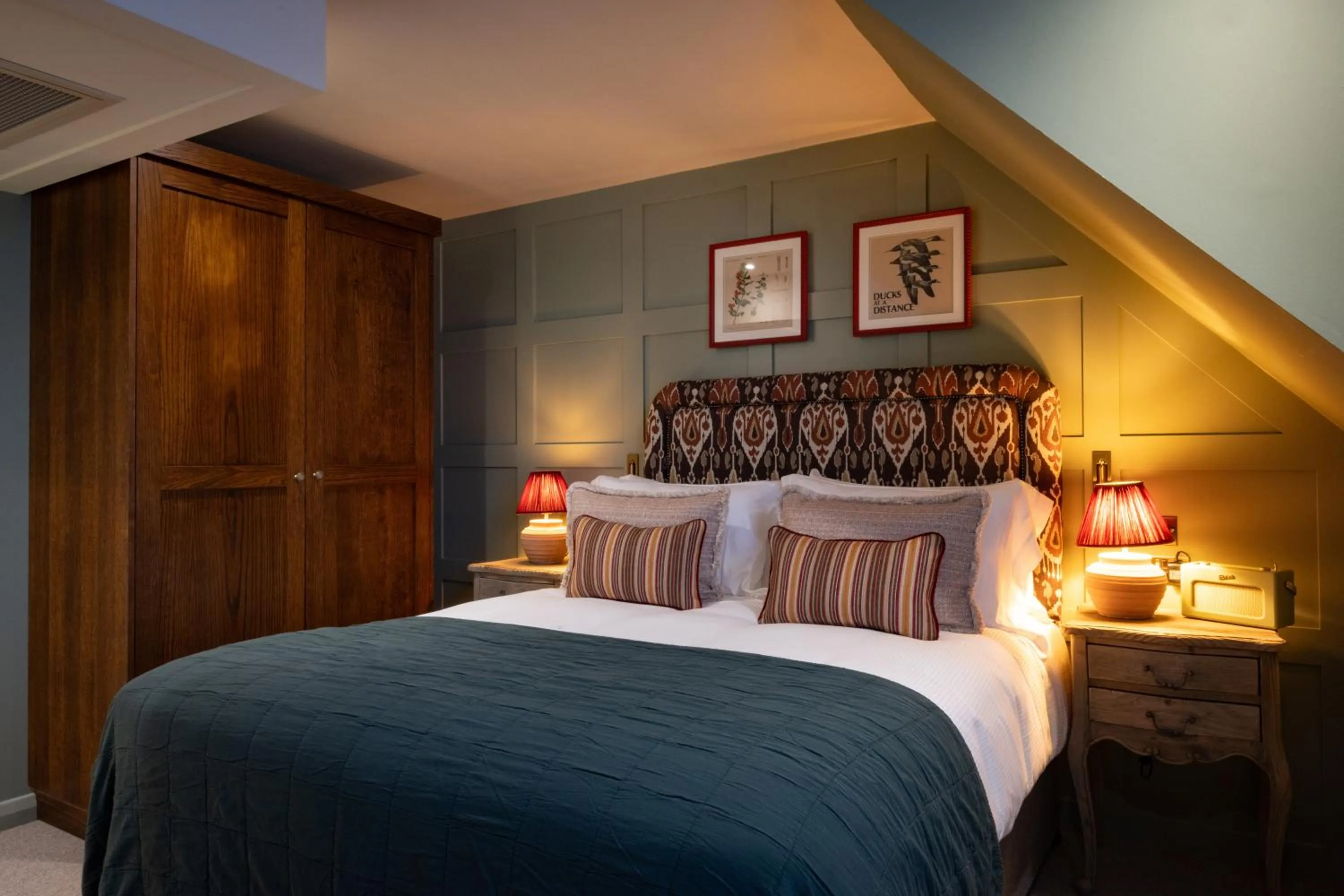 Bed in The Potters Heron - A Heartwood Inn