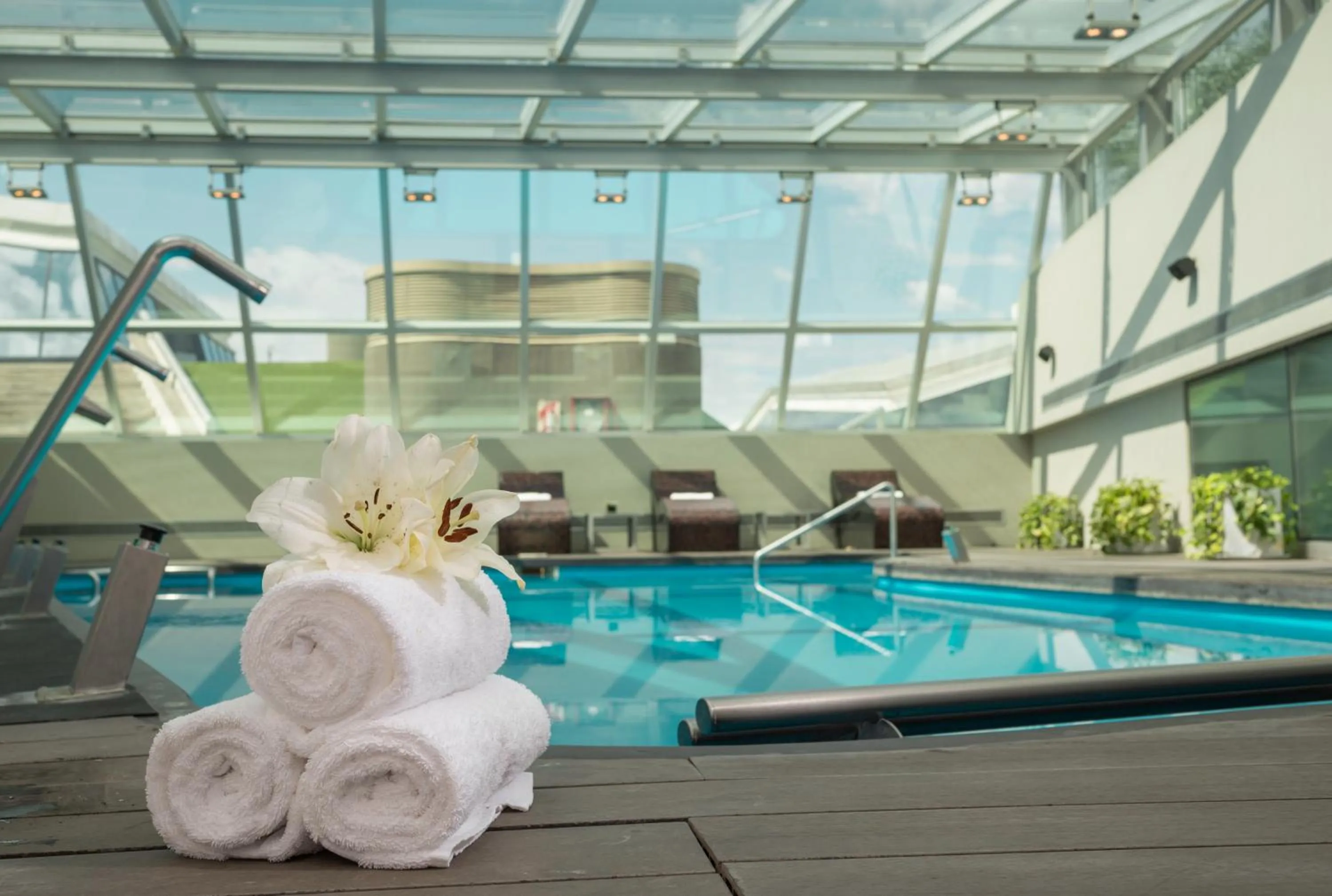 Swimming pool in Hotel Pullman City Center Rosario