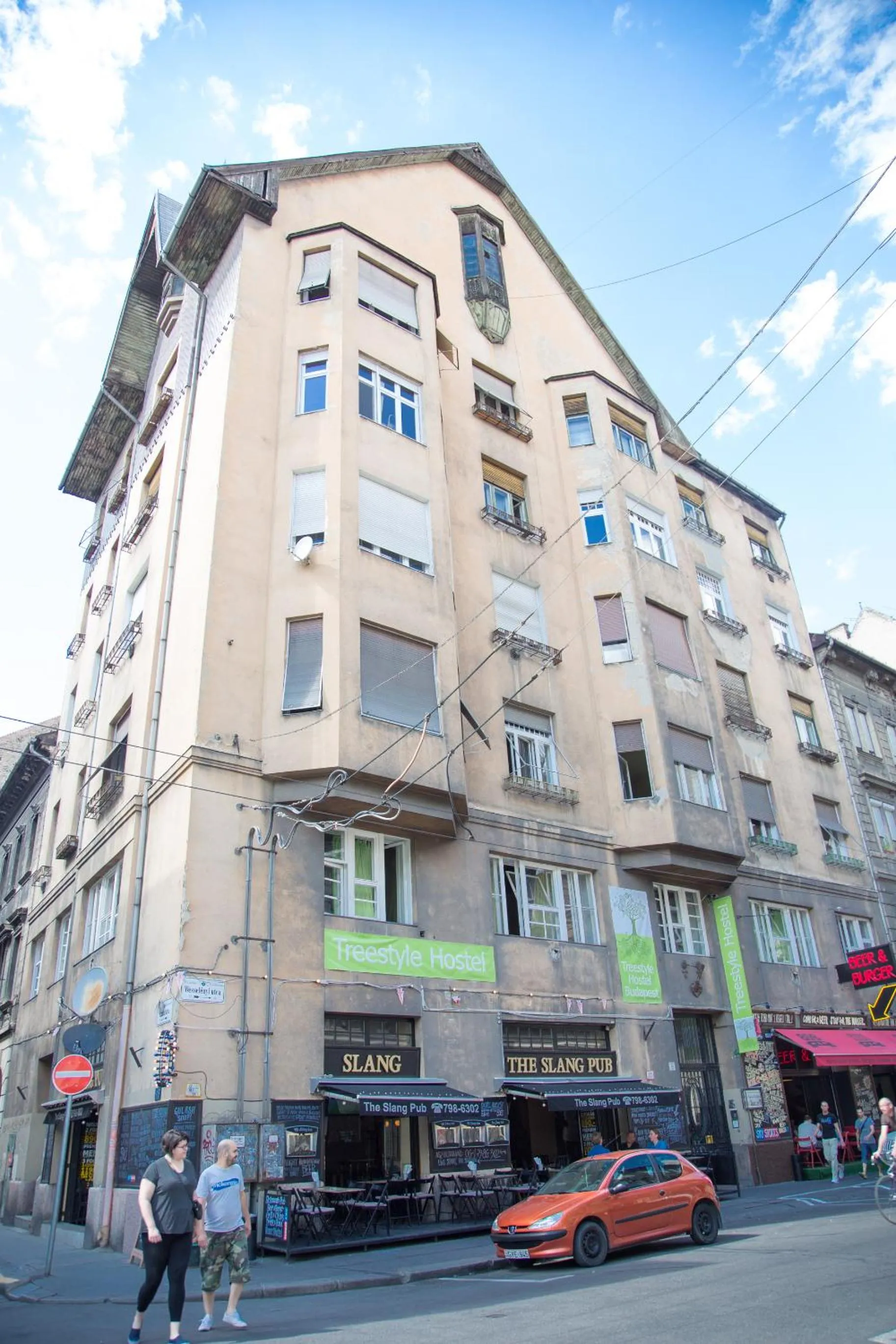 Facade/entrance in Treestyle Hostel