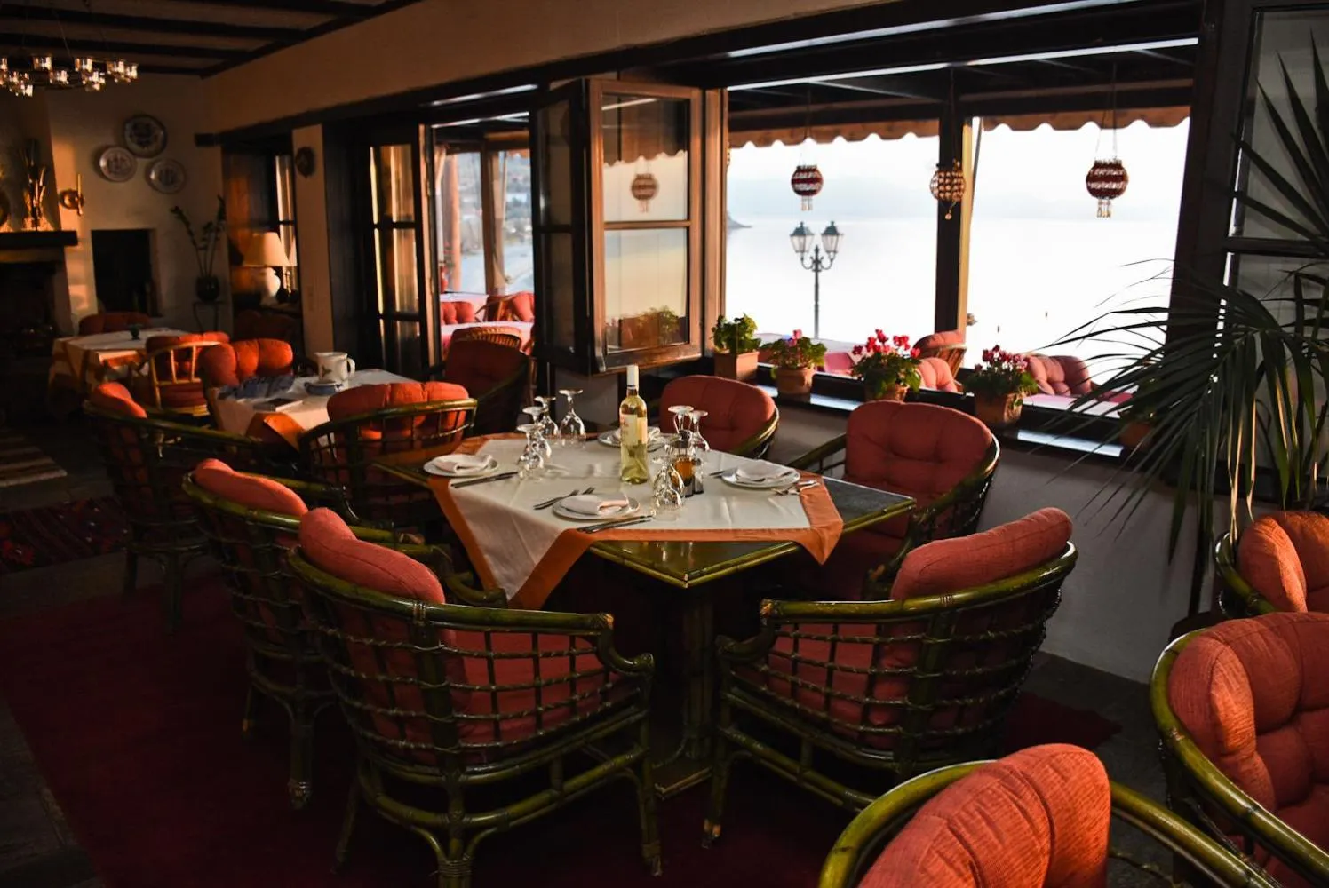 Restaurant/places to eat in Maistrali Hotel