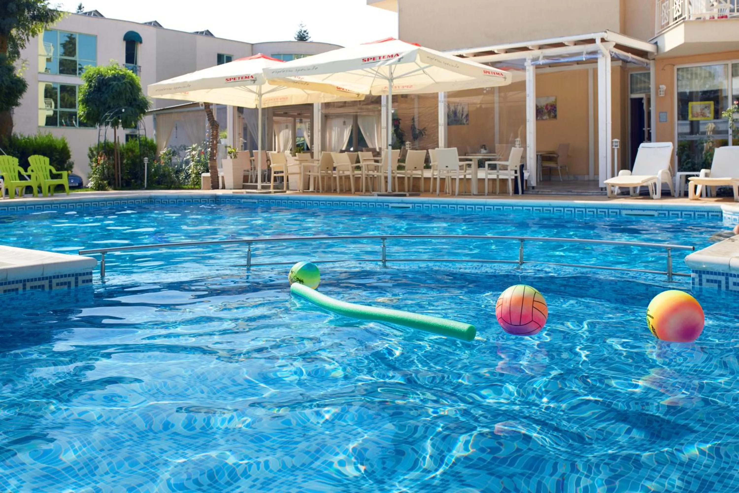 Swimming pool in Karlovo Hotel