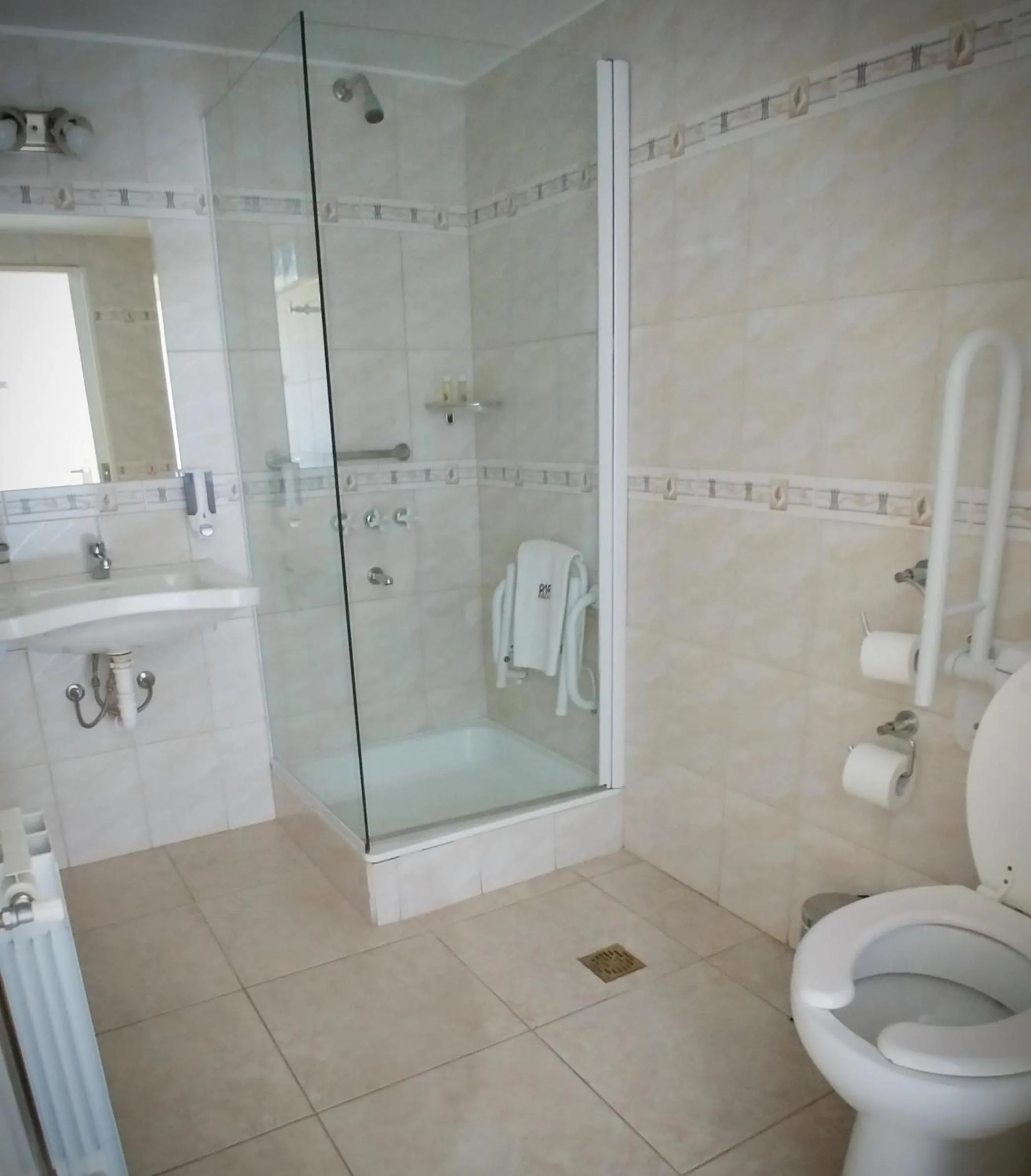 Toilet in Apart Hotel Rivadavia 815
