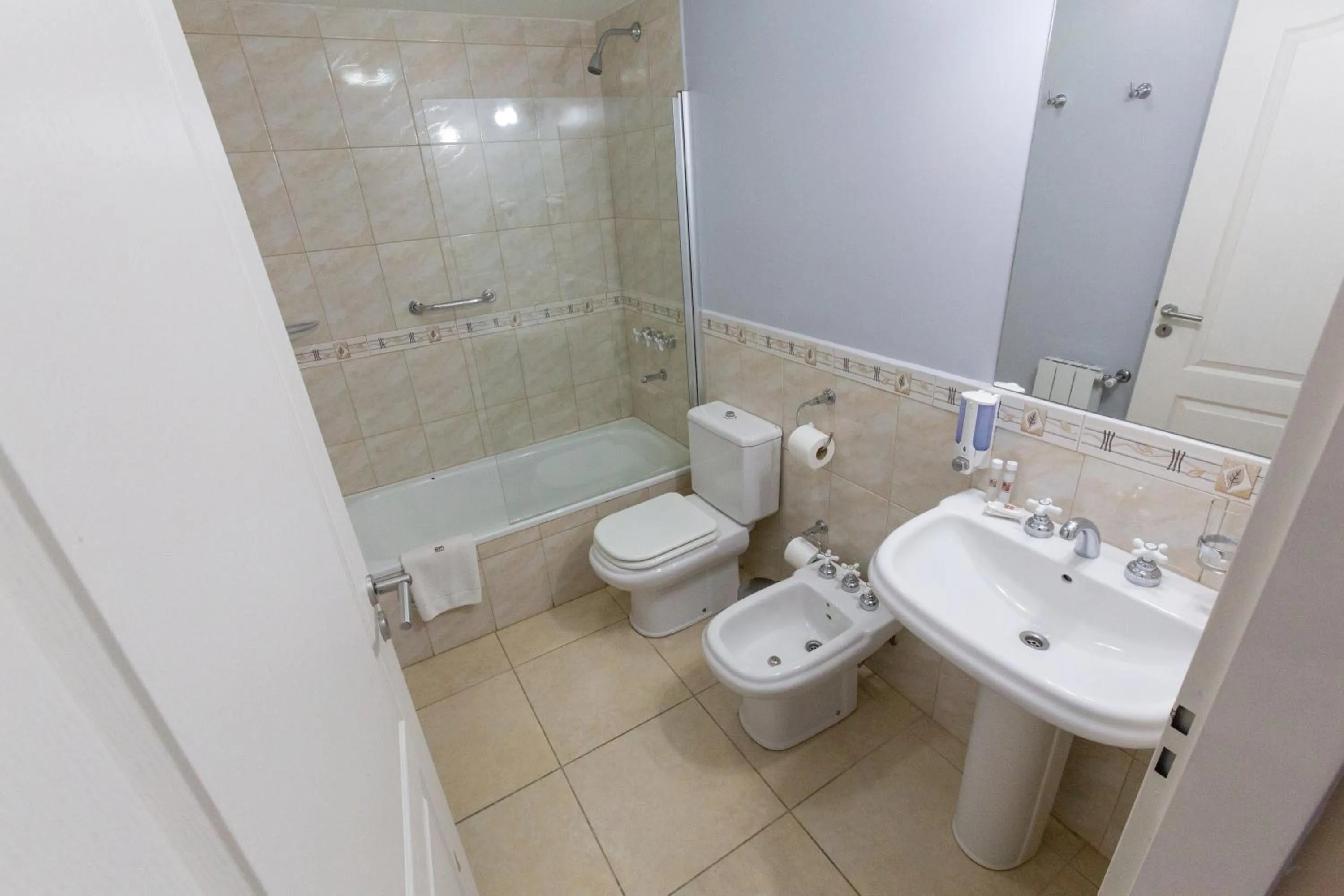 Shower in Apart Hotel Rivadavia 815