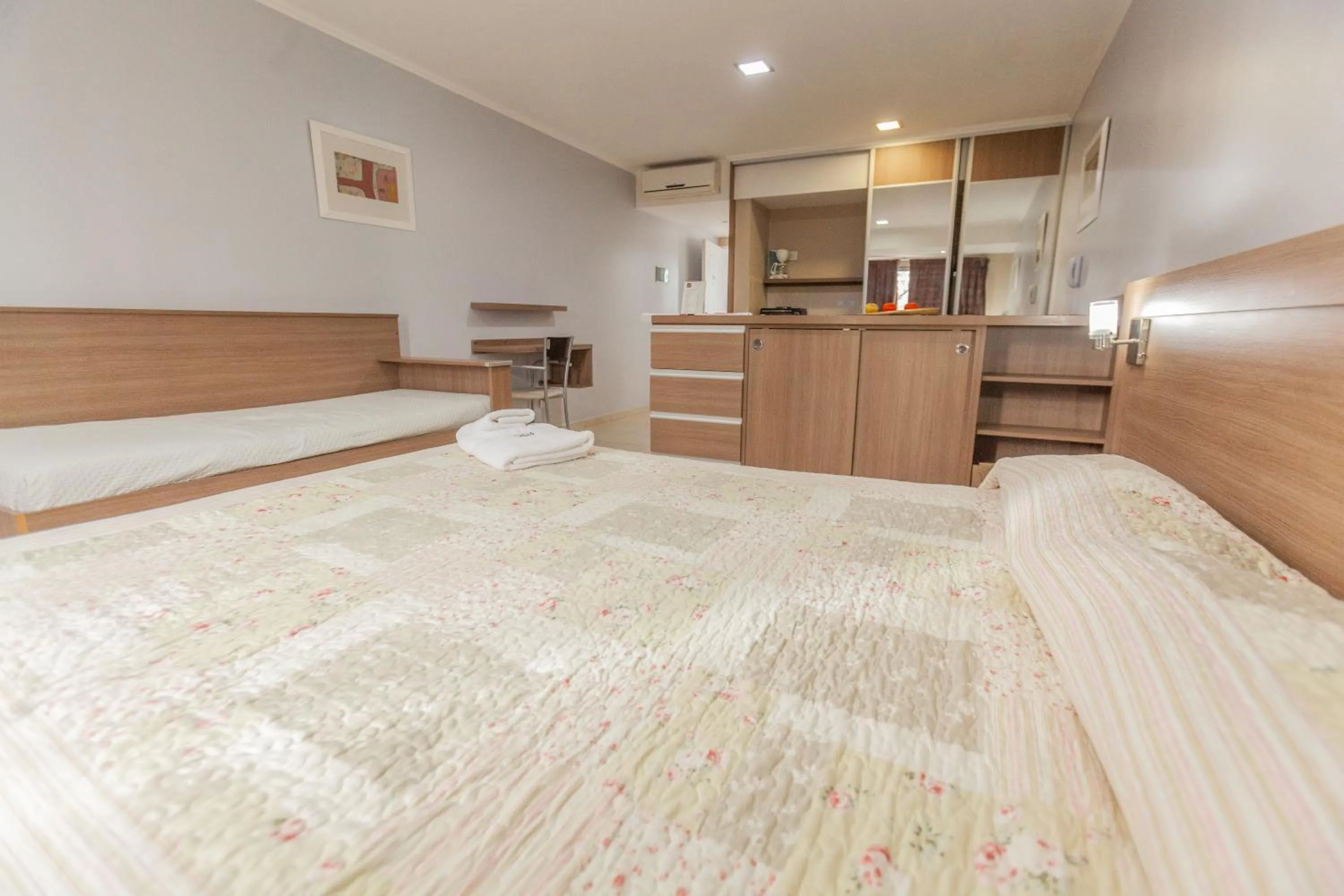 Photo of the whole room, Bed in Apart Hotel Rivadavia 815