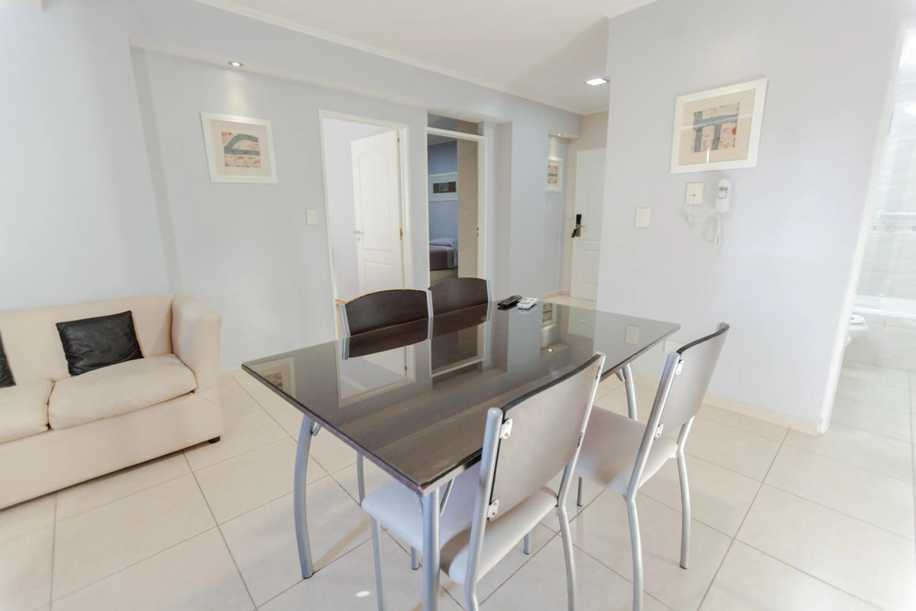 Dining area in Apart Hotel Rivadavia 815