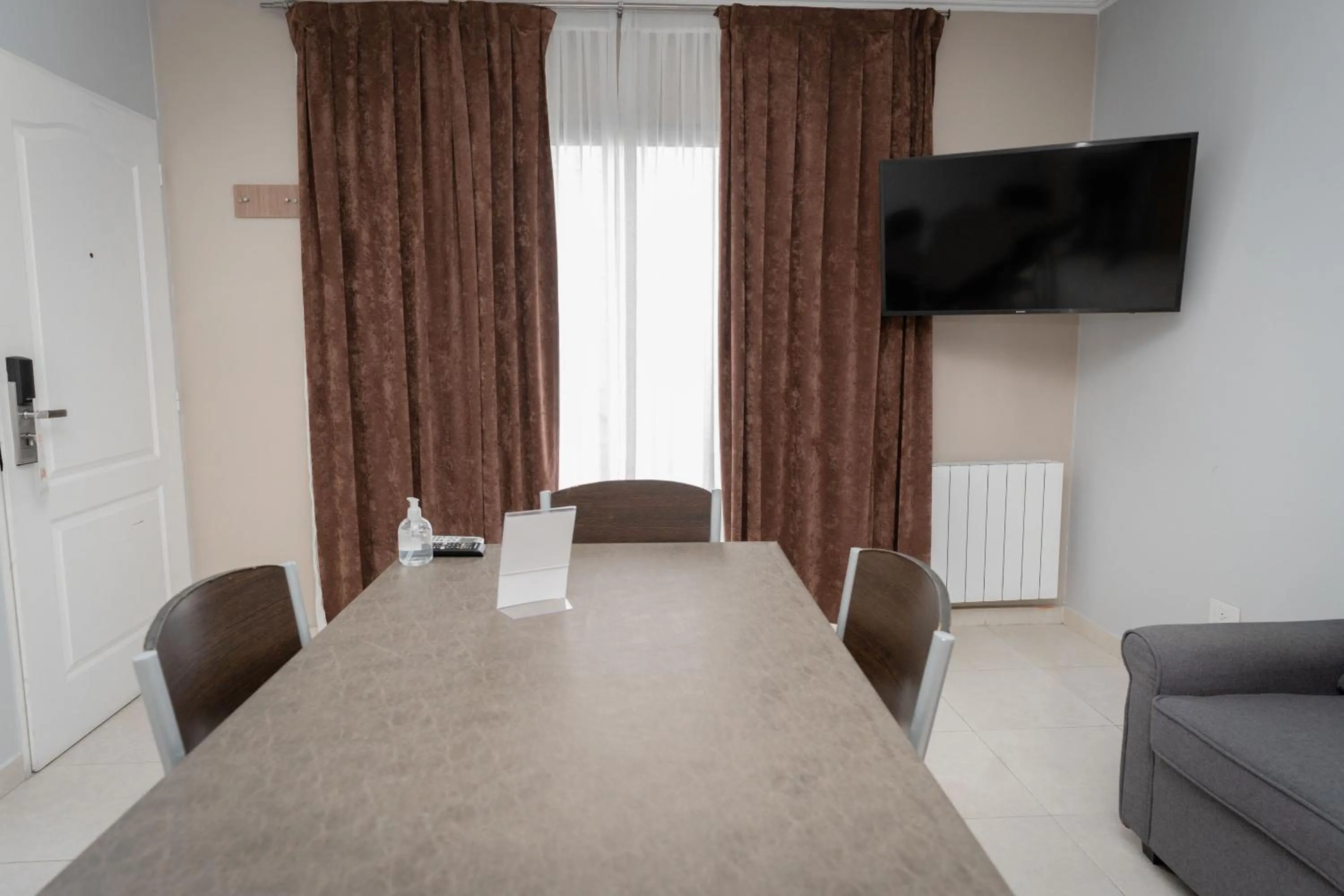 TV and multimedia in Apart Hotel Rivadavia 815