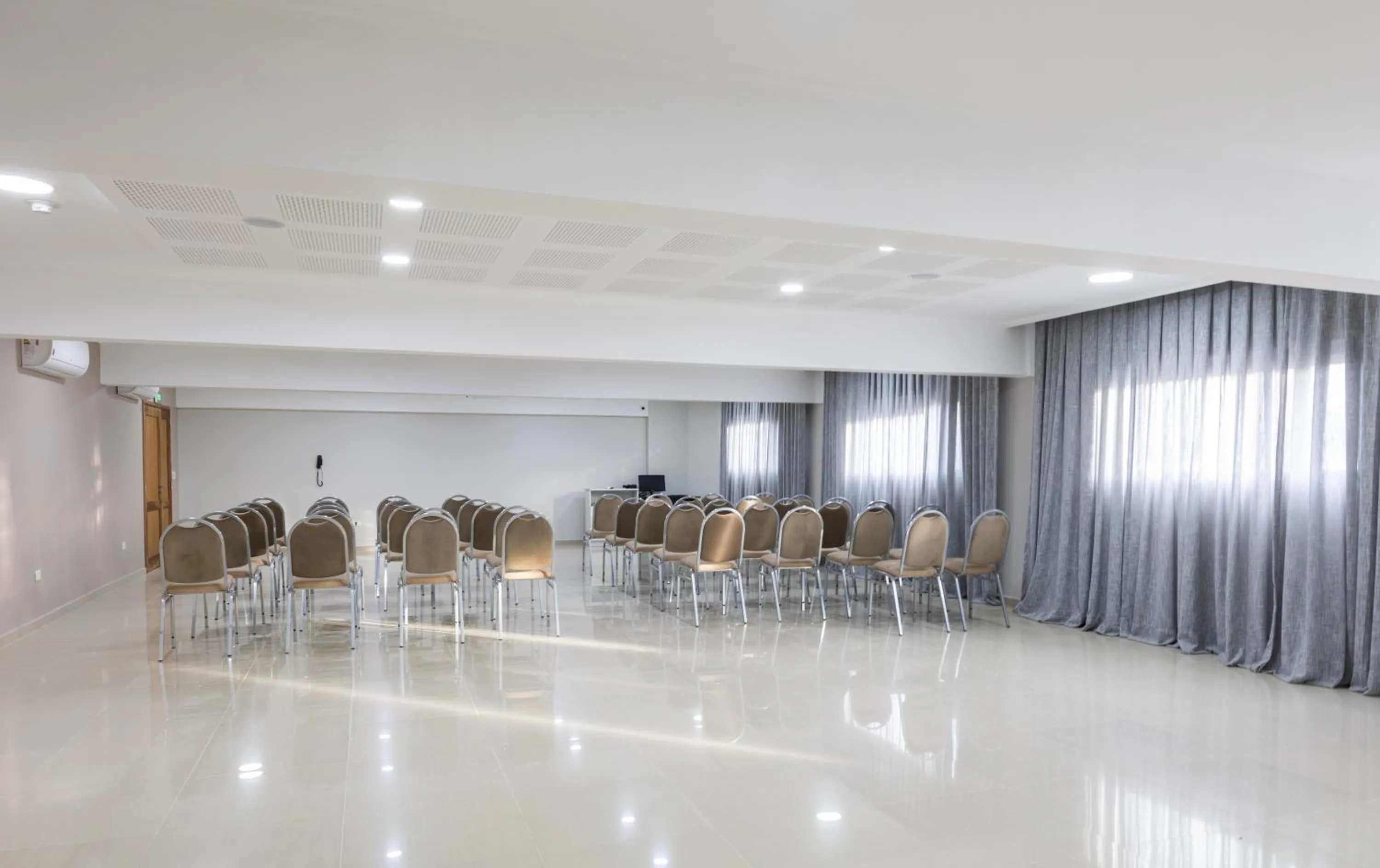 Property building in Apart Hotel Rivadavia 815